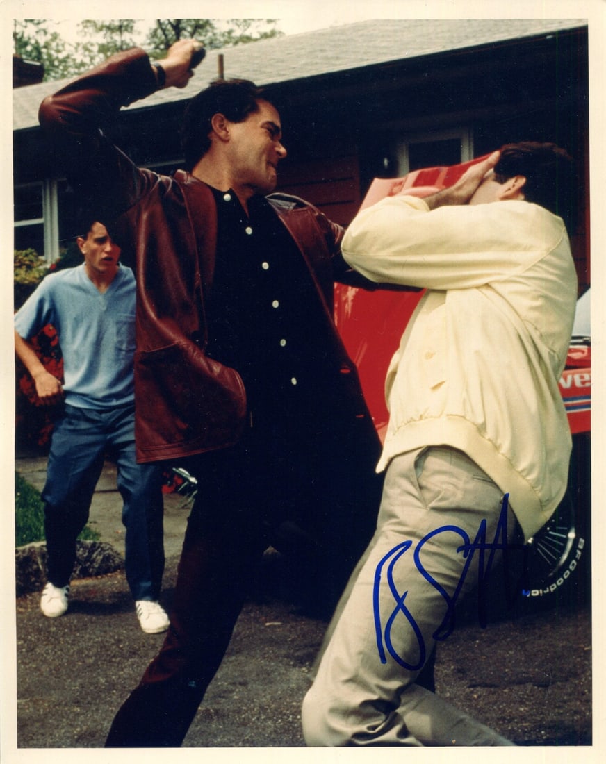 Liotta Ray Autographed Photo 8x10 (1 of 1)