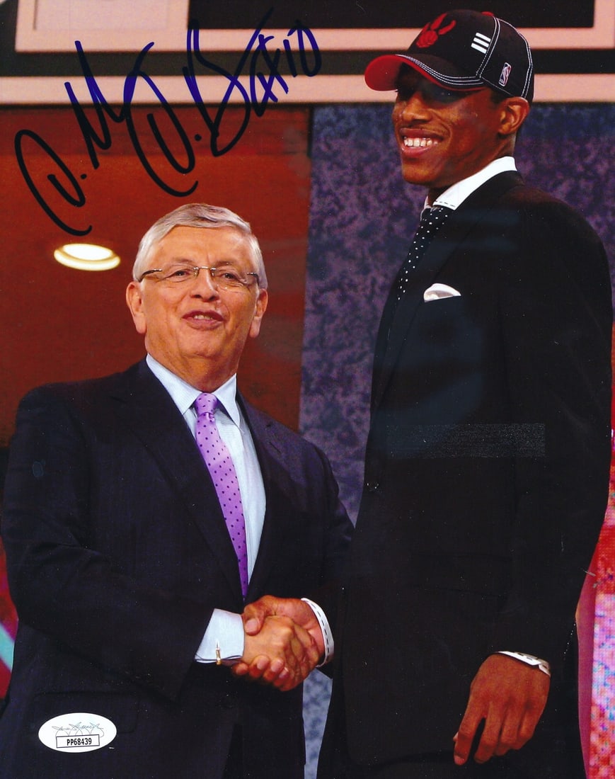DeMar DeRozan Toronto Raptors Signed/ Autographed 8x10 Photo JSA 163763: DeMar DeRozan Toronto Raptors Signed/ Autographed 8x10 Photo JSA 163763 Authentic DeMar DeRozan signed 8x10 photo from the Toronto Raptors. This officially authenticated item bears the signature of