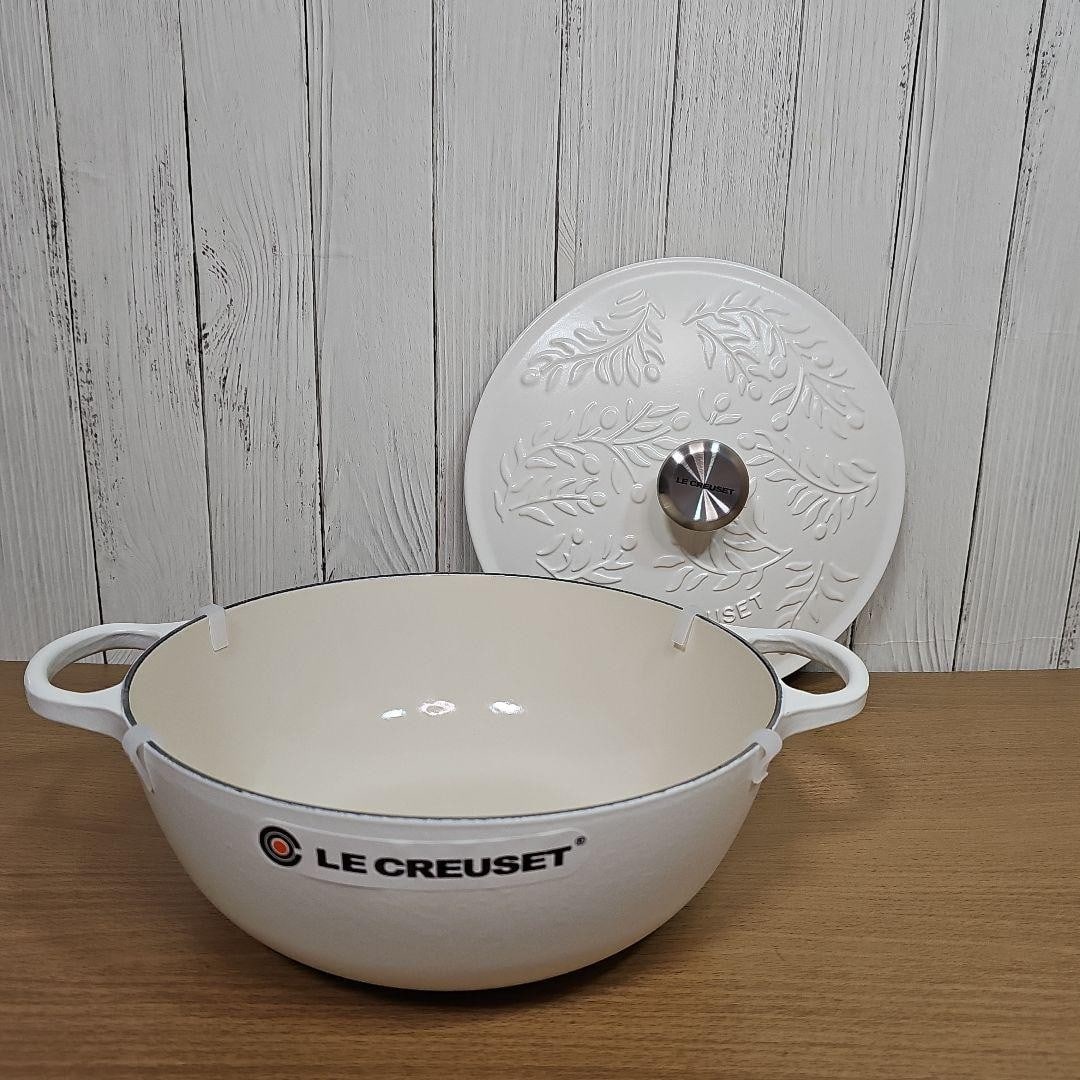 Le Creuset Marumit 28cm 11in Olive Branch Relief Enameled Cast Iron Pot Cotton (1 of 11)