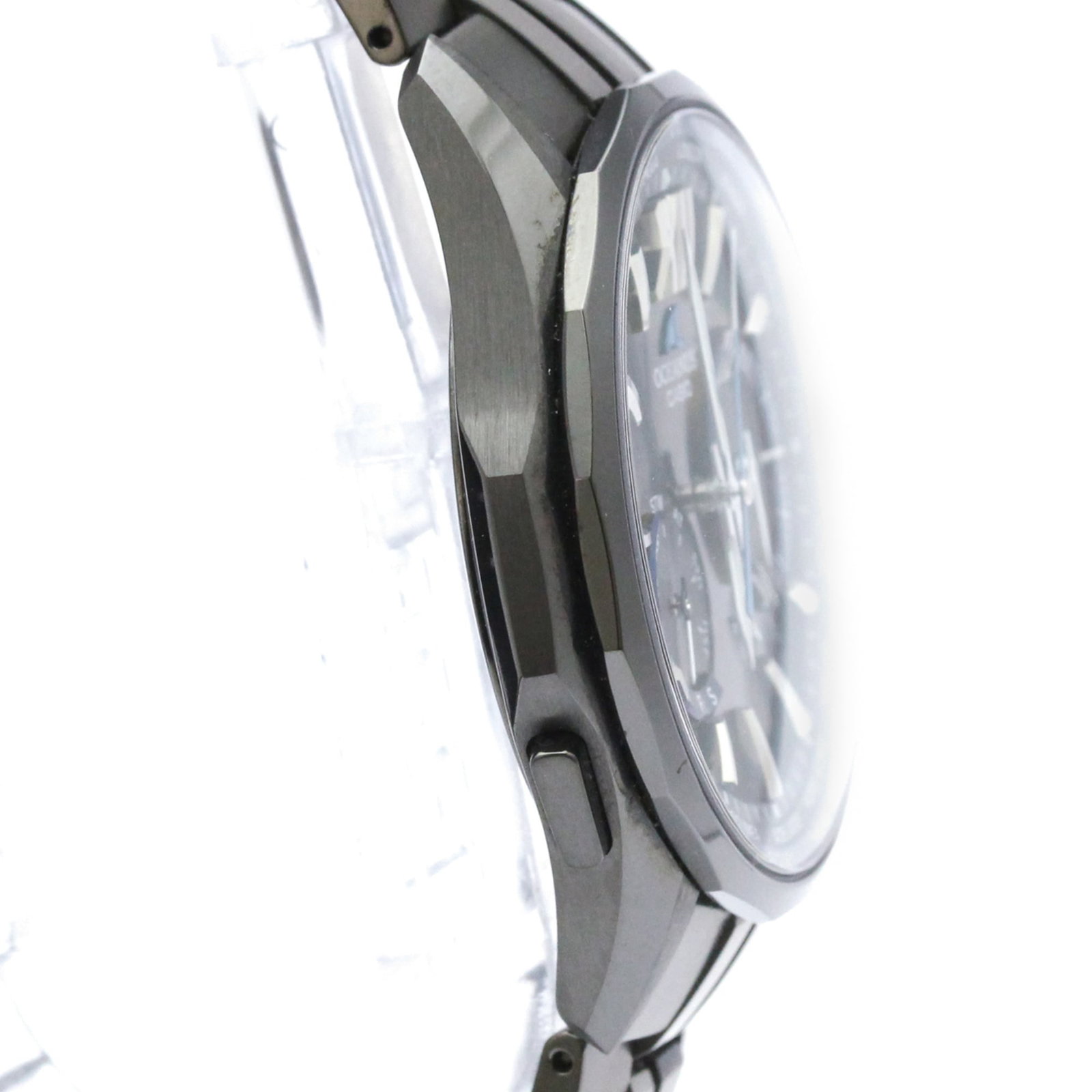 Wristwatch - 9