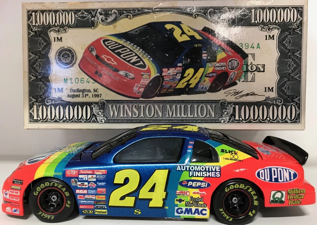 Jeff Gordon Unsigned 1: 24 Scale Die Cast Car (1 of 2)