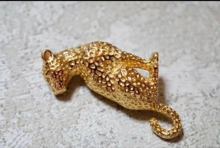 Christian Dior Vintage Gold Leopard Brooch Rare Vintage Collectible (1 of 5)