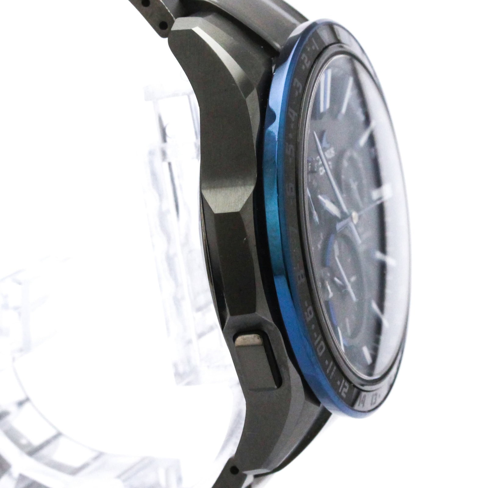 Wristwatch - 8