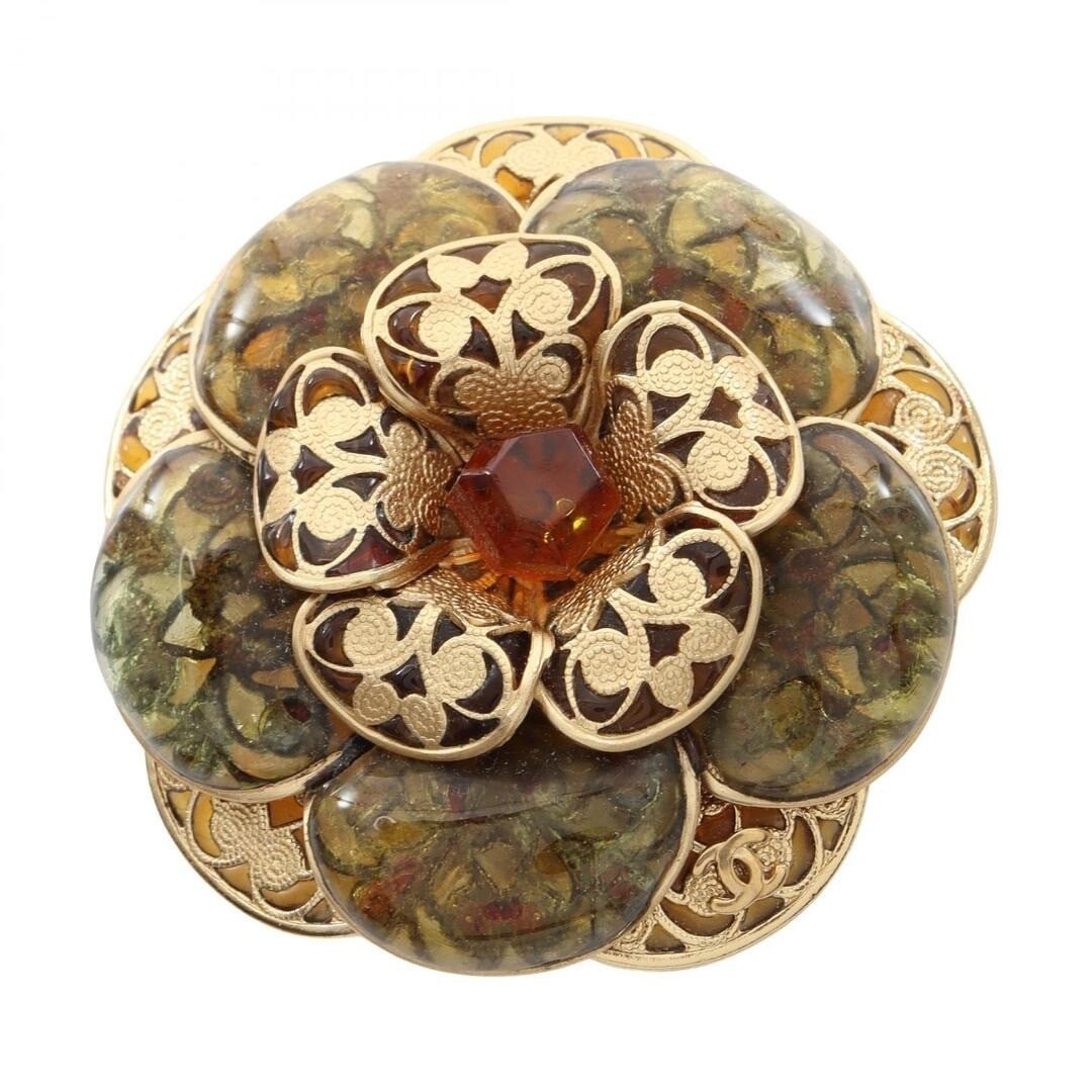 Gold plated brooch pin with camellia flower motif from Chanel 01A Gripoix (1 of 5)