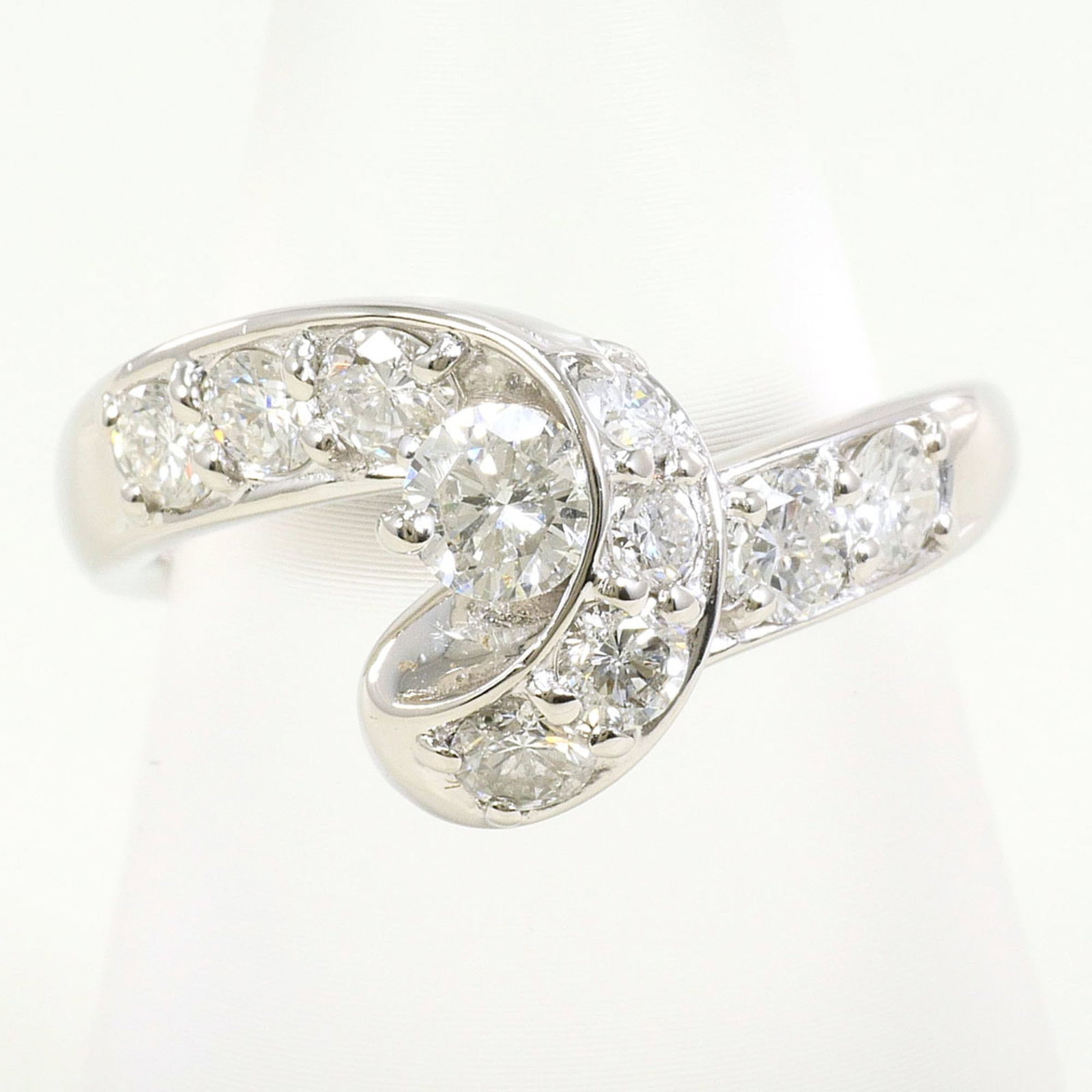 Ring Band Platinum Unbranded 900 (1 of 9)