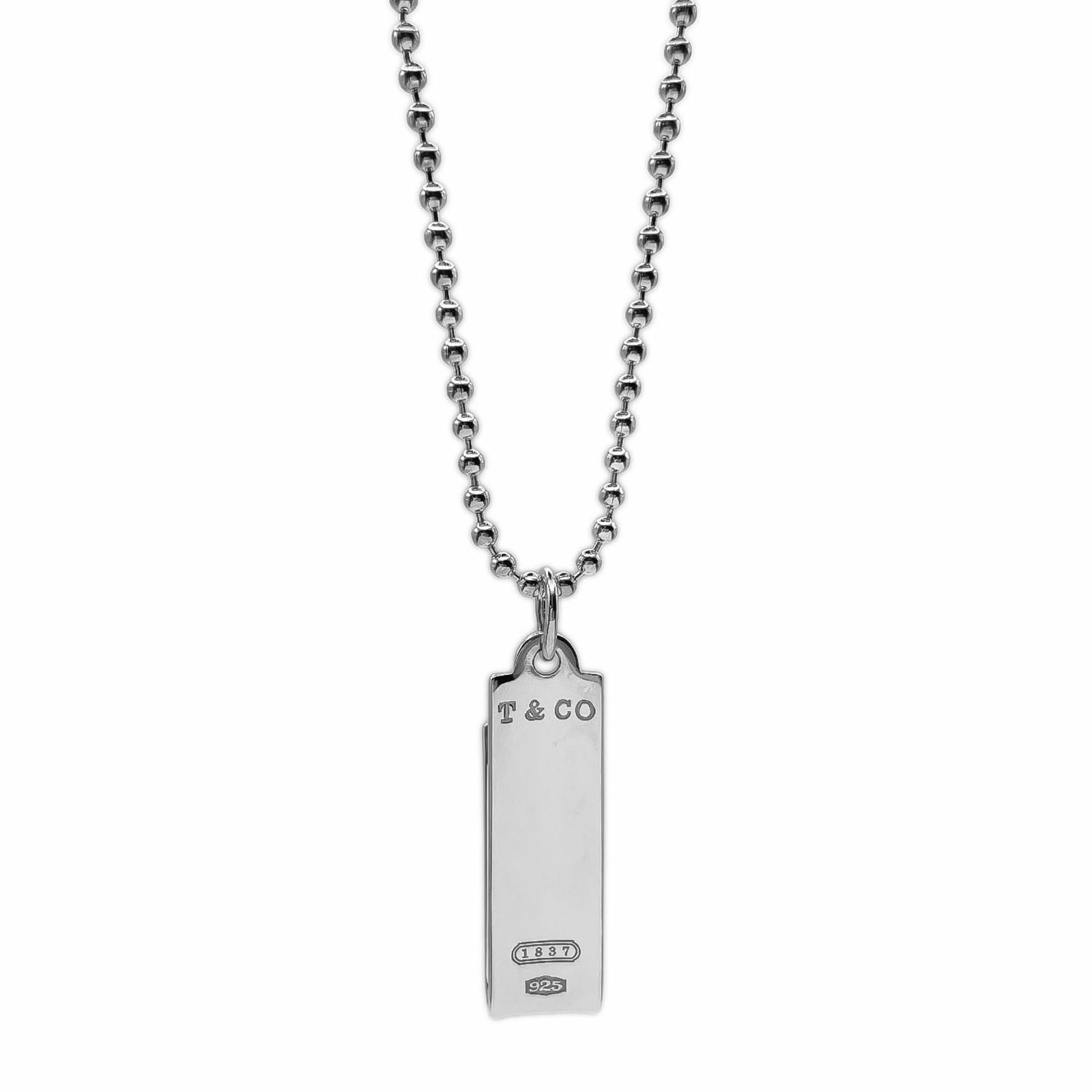 Men's silver pendant ball necklace with money clip in Sv925 chain from Tiffany & Co.: Men's silver pendant ball necklace with money clip in Sv925 chain from Tiffany & Co. Silver pendant ball necklace with money clip in Sv925 chain from Tiffany & Co. features a 37mm x 10mm silver