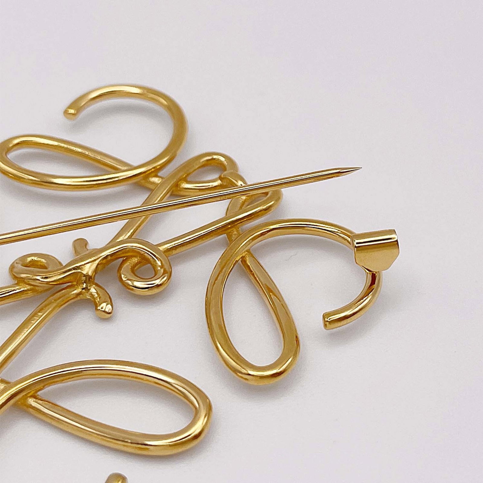 Loewe Brooch Metal - 4
