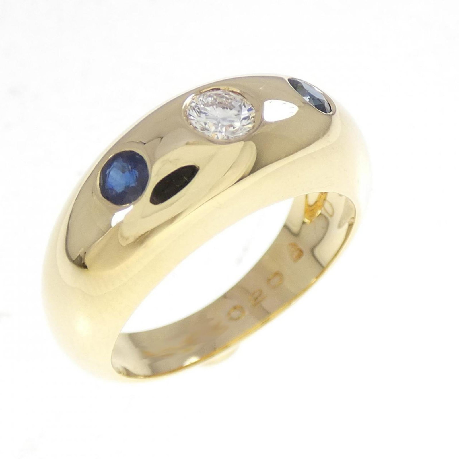 Yellow Gold Cartier Band Ring 18K: Yellow Gold Cartier Band Ring 18K Yellow Gold Cartier Band Ring 18K features a yellow gold (18K) band, diamond and sapphire stones, and a size 7 fit. This elegant ring showcases the luxury of