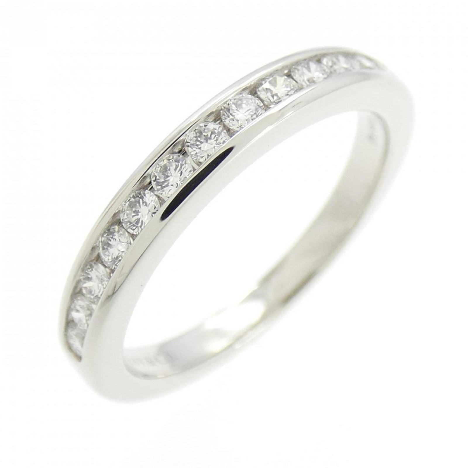 Platinum Ring Band Tiffany: Platinum Ring Band Tiffany Platinum Ring Band Tiffany features a stunning diamond set in a sleek platinum band, offering a timeless and elegant design. This beautiful ring is available in US size 3.5