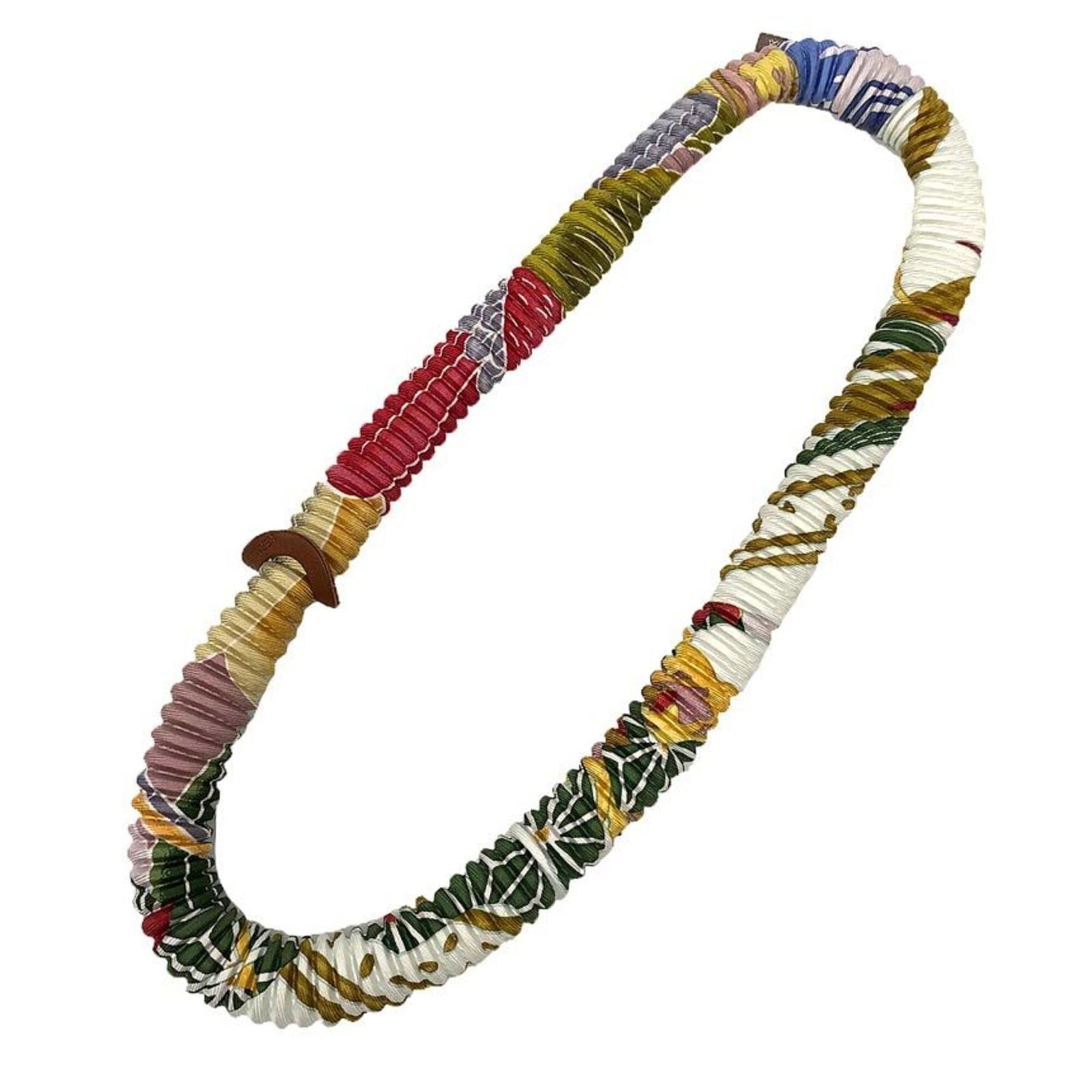 Hermes Petit H Pleated Silk Necklace White: Hermes Petit H Pleated Silk Necklace White Silk in multi-color and white hues adorns the Hermes Petit H Pleated Necklace, a stylish accessory for women. The necklace features pleats that add visual in