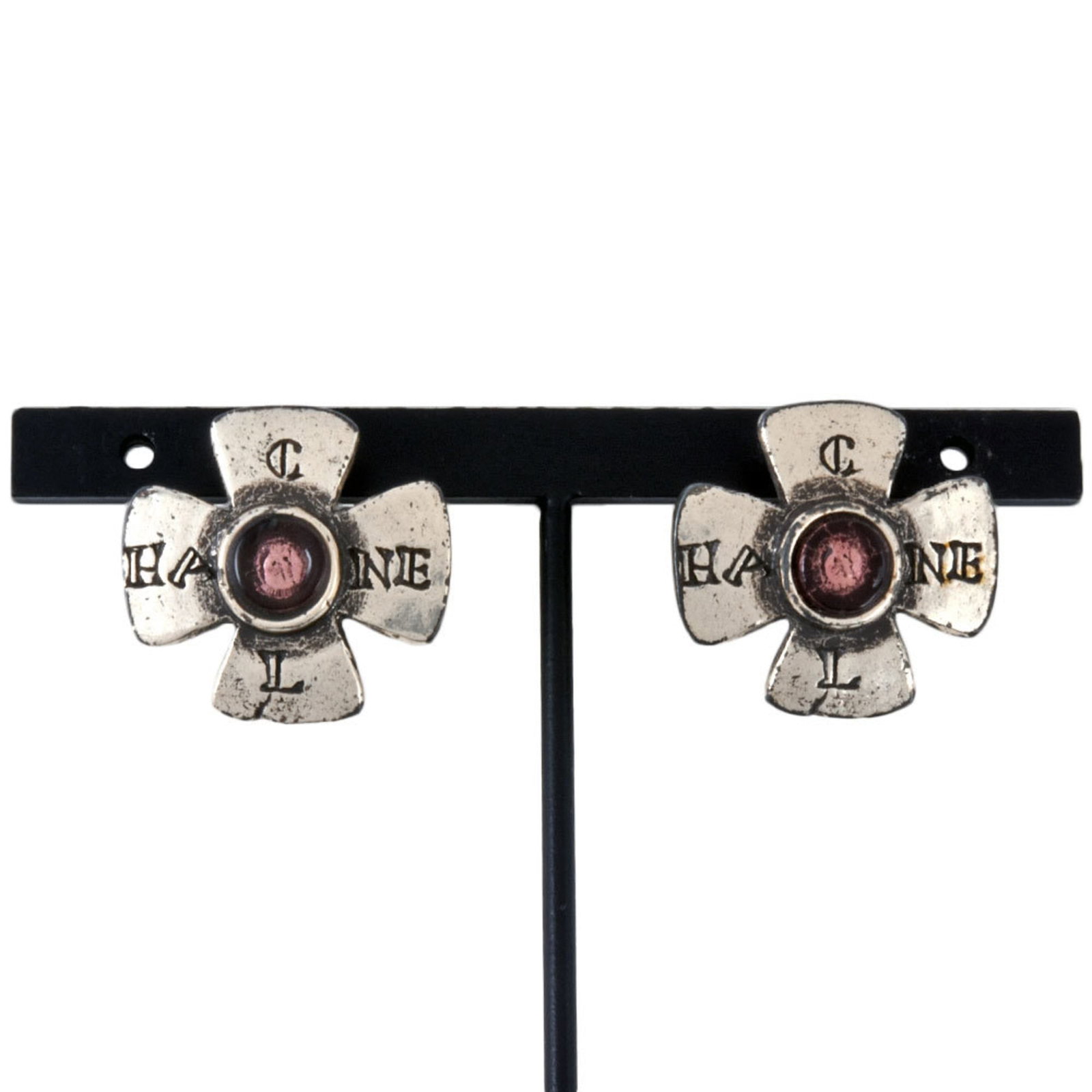 Metal Stud Chanel Earrings: Metal Stud Chanel Earrings Metal stud earrings from Chanel, featuring a sleek and modern design. Made from metal with a diameter of 20mm, these stud earrings are a classic choice for adding a touch