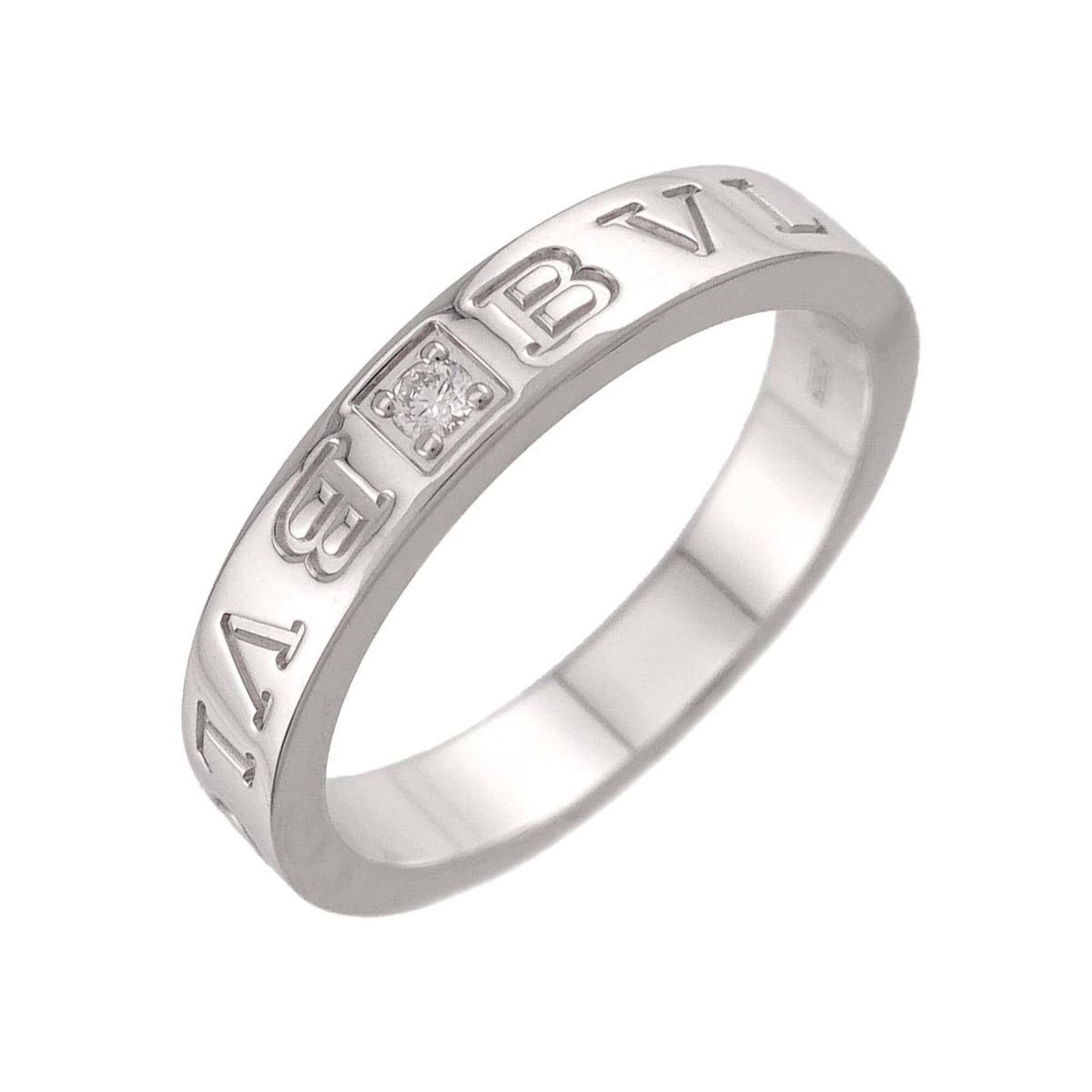Bvlgari Band Ring White Gold (18K): Bvlgari Band Ring White Gold (18K) This Bvlgari Band Ring in white gold (18K) boasts elegant design, making it a stylish addition to any jewelry collection. The ring features the iconic Bvlgari brand