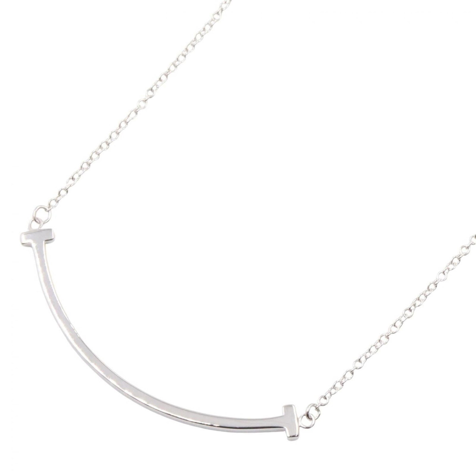 Tiffany & Co. T Smile Small Necklace 18K White Gold (18Kwg) Women'S Silver Tone 60011677: Tiffany & Co. T Smile Small Necklace 18K White Gold (18Kwg) Women'S Silver Tone 60011677 Tiffany & Co.'s T Smile Small Necklace boasts a sleek design, featuring an 18K white gold (18Kwg) construction