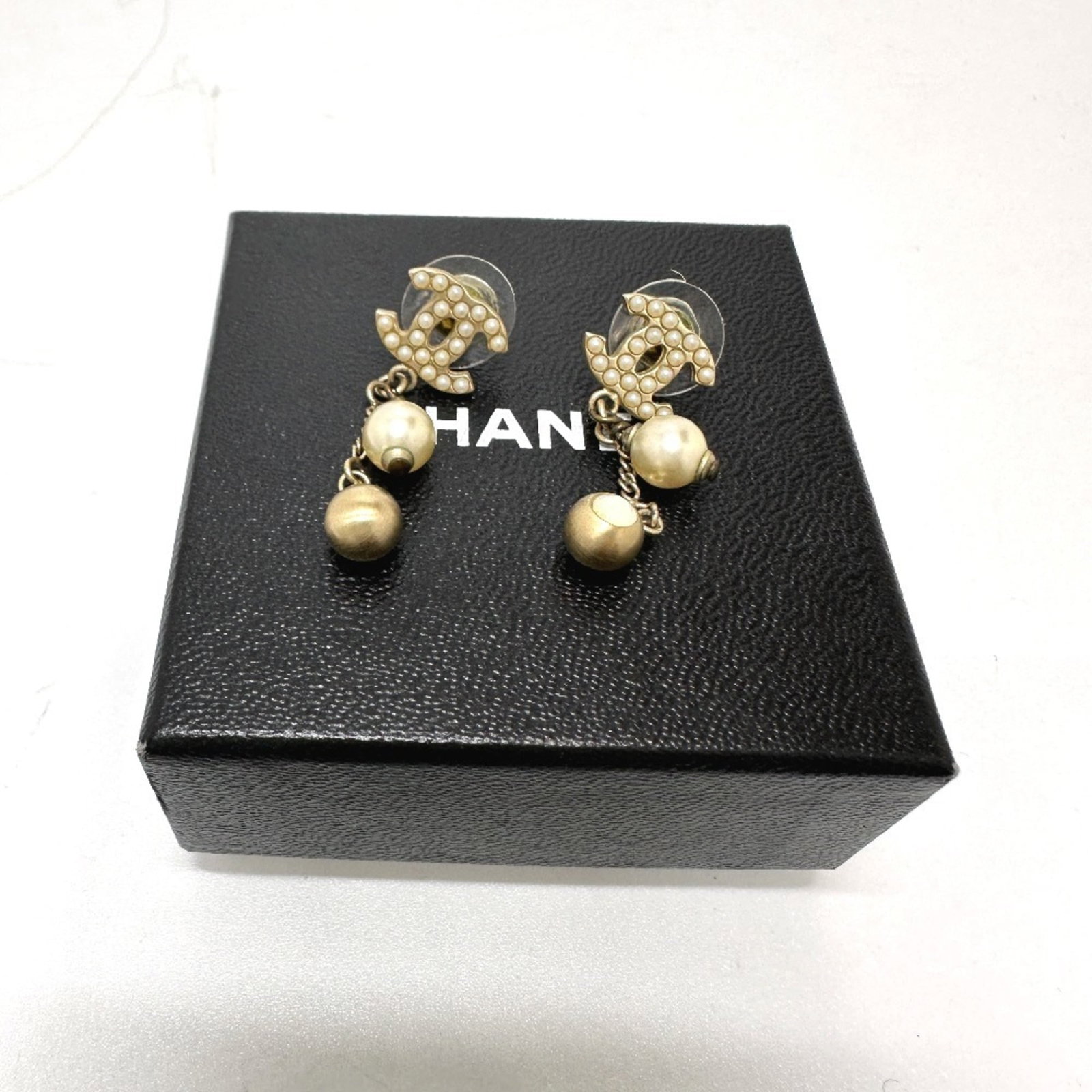 Chanel Stud Earrings Gold Plating - 12