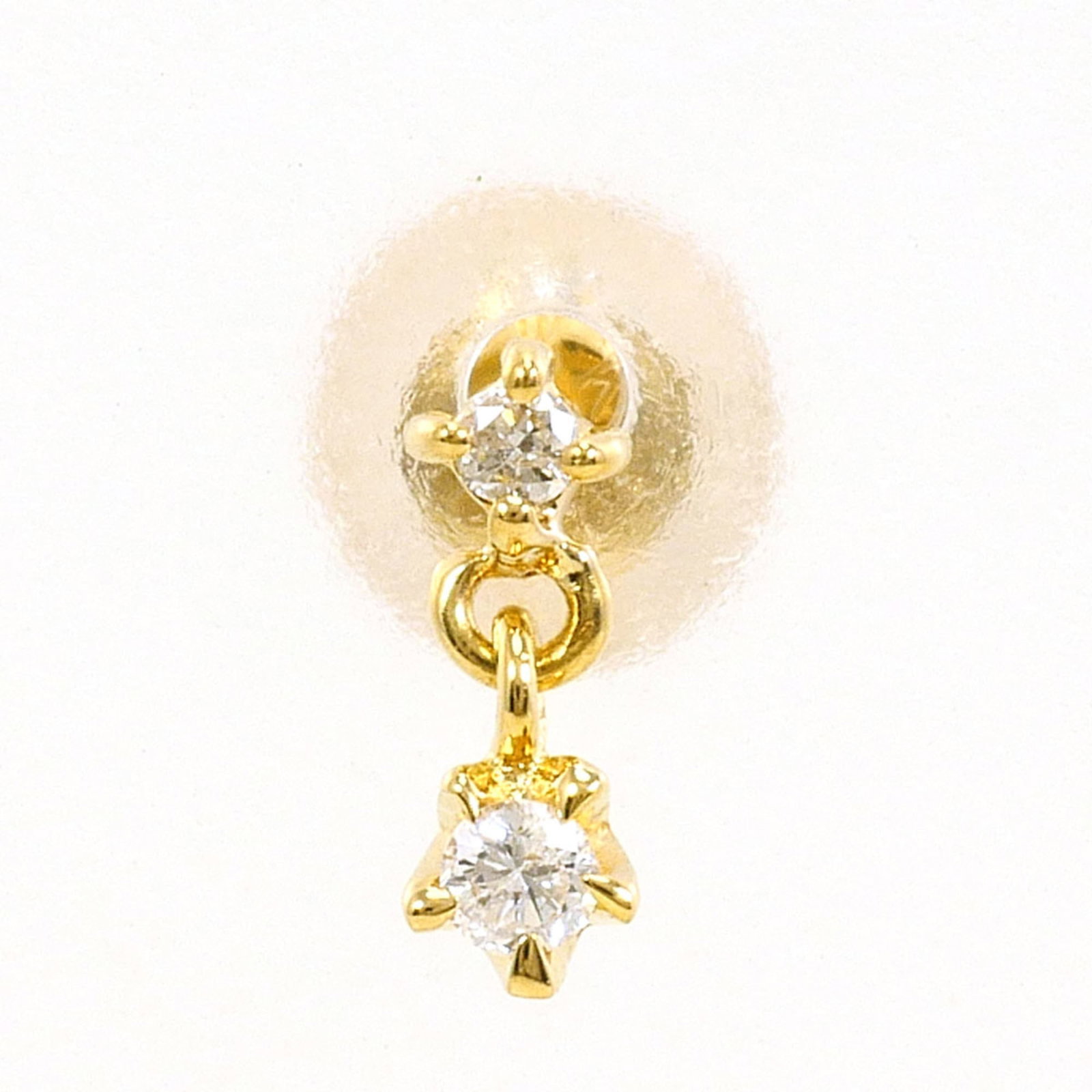Yellow Gold Earrings 18K Unbranded: Yellow Gold Earrings 18K Unbranded Yellow gold earrings feature a diamond stone weighing 0.07 carats, set in an 18K yellow gold stud earring. The metal purity is 18K and the weight of each earring is
