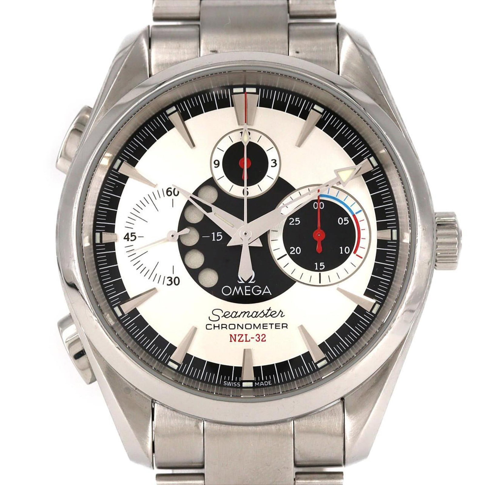 Wristwatch of Omega: Wristwatch of Omega Stainless steel case and band provide a sleek, durable foundation for this Omega MPN 2513.30 wristwatch, featuring a self-winding automatic movement and black dial with silver acce