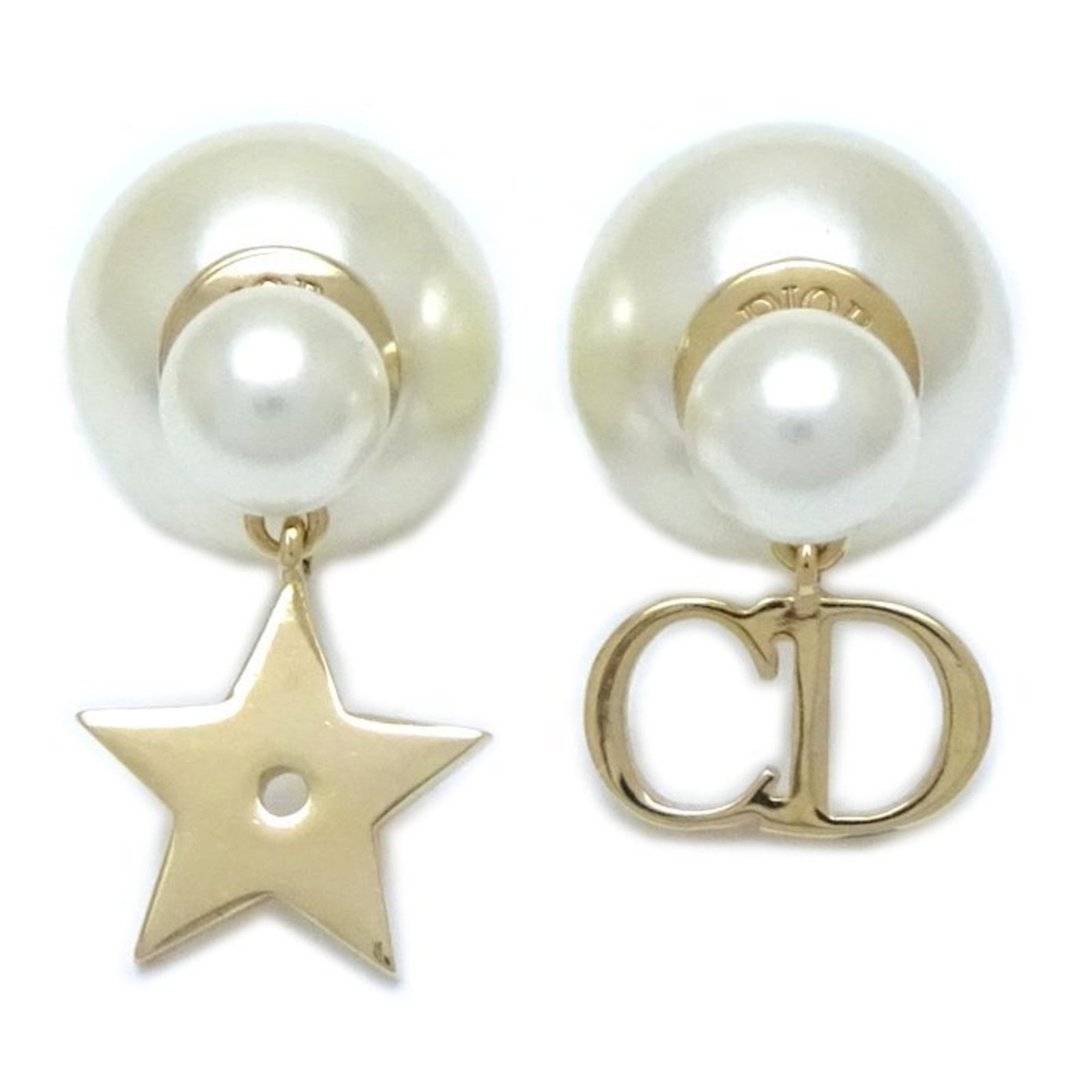 Christian Dior Stud Earrings Gold Plating: Christian Dior Stud Earrings Gold Plating Christian Dior Stud Earrings Gold Plating stand out with their sleek design and elegant gold plating finish. Measuring 11.80mm x 12.30mm, these stud earrings