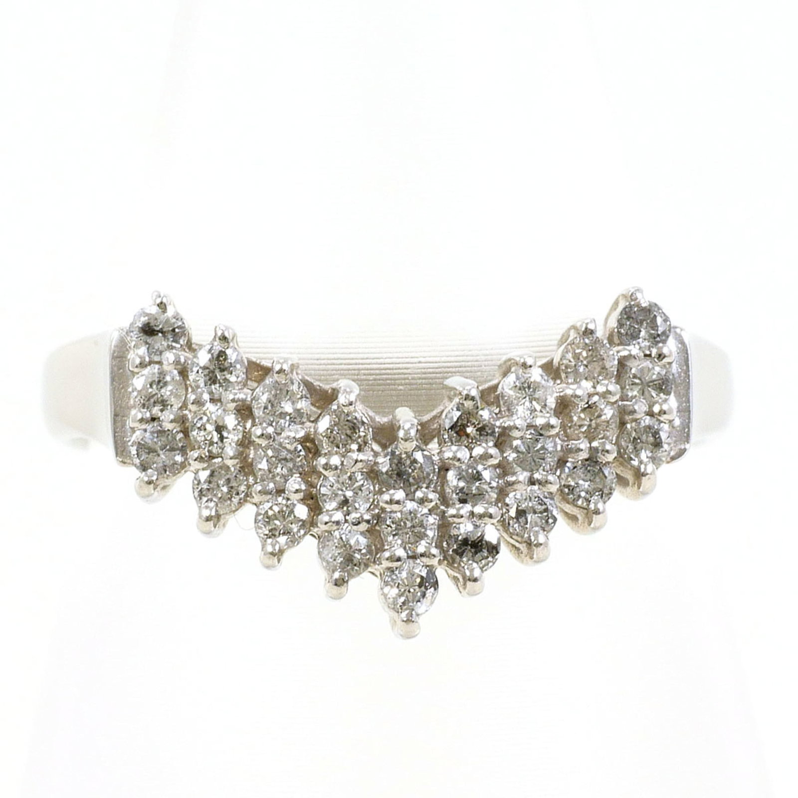 Ring Band Platinum Unbranded 900: Ring Band Platinum Unbranded 900 Platinum band ring with a diamond stone, weighing 0.35 carats, features a sleek and modern design. Made from high-quality platinum metal, this unbranded band offers a 