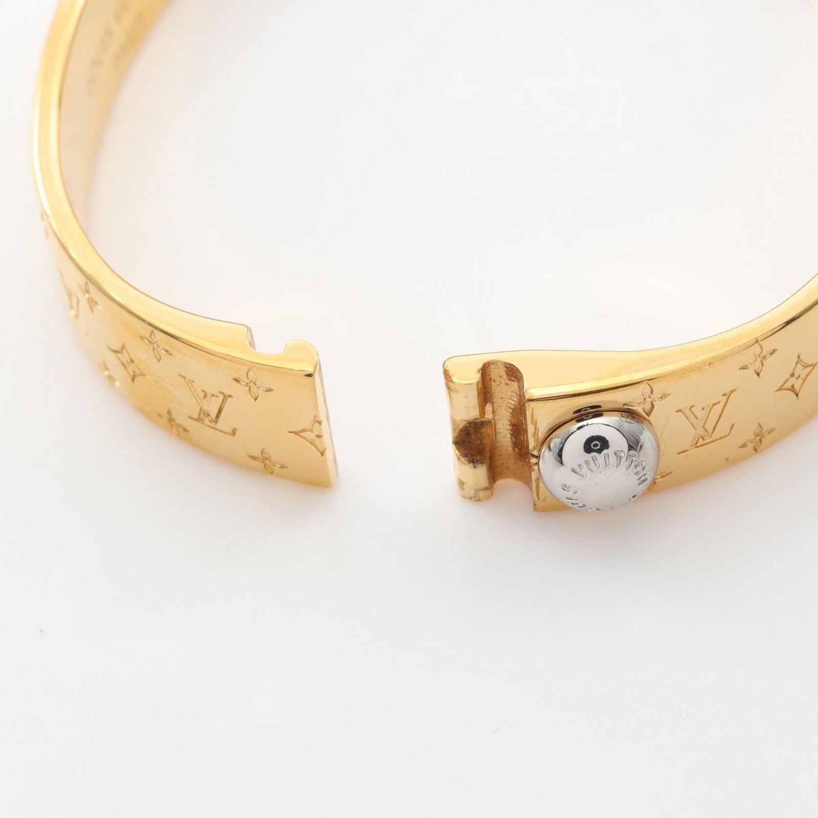 Louis Vuitton Bangle Gold Plating - 3
