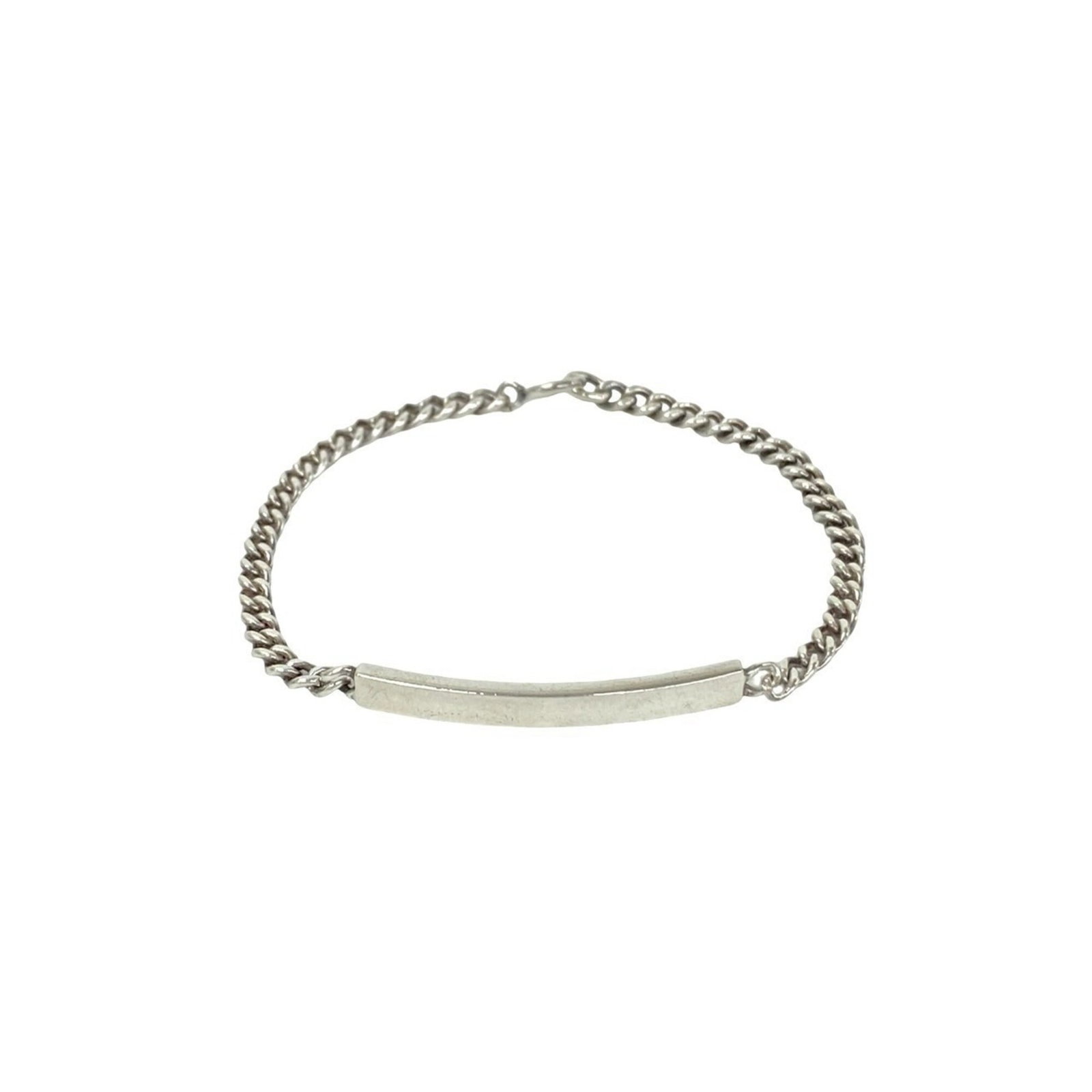 Charm bracelet silver 925: Charm bracelet silver 925 Silver 925 charm bracelet with elegant design, measuring 16.2cm in length. This beautiful piece is crafted from high-quality silver material, providing a sleek and sophistica