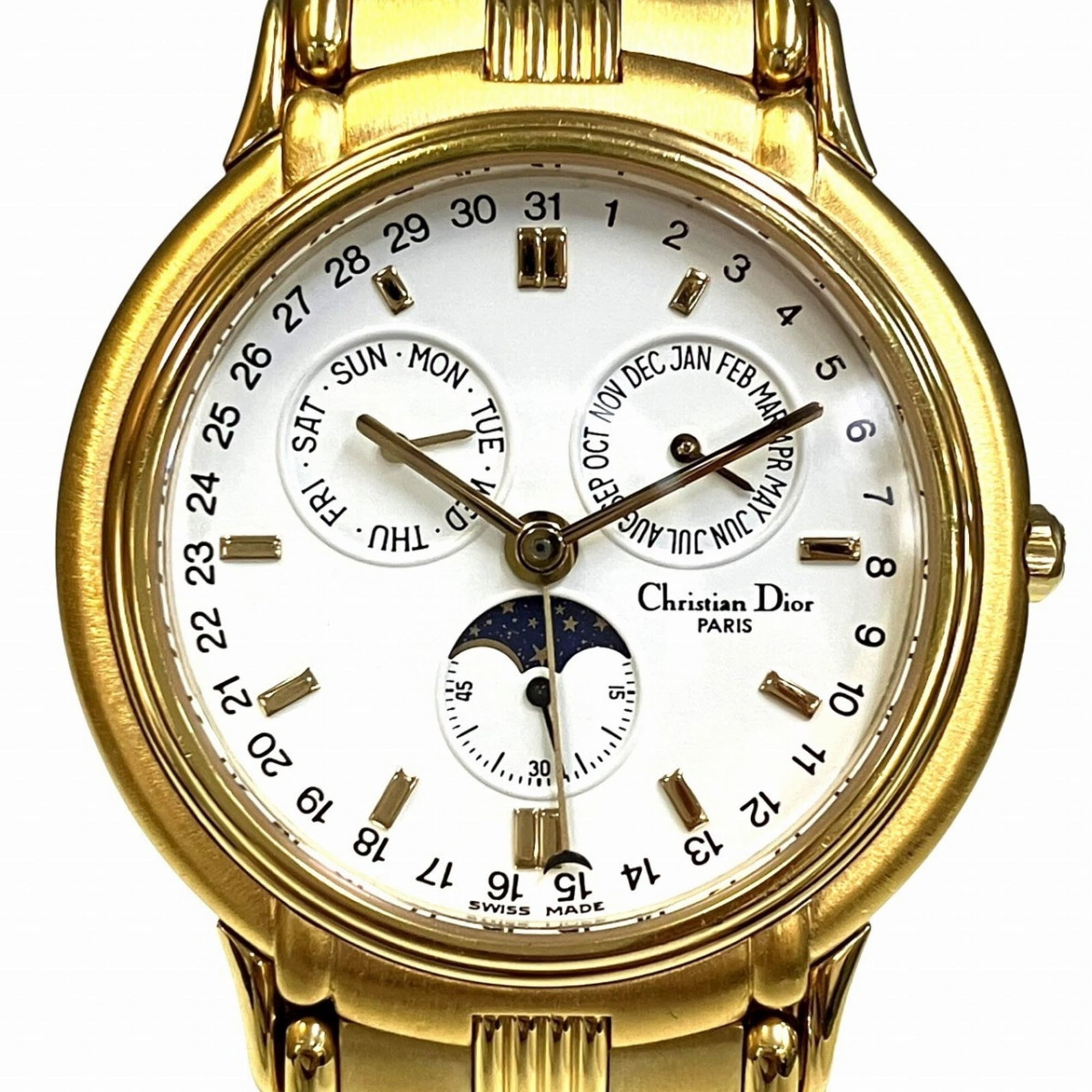 Christian Dior Wristwatch: Christian Dior Wristwatch Gold plated Christian Dior wristwatch with a white dial, featuring a quartz movement and a gold plated case diameter of 33.5mm. This elegant timepiece boasts a comfortable