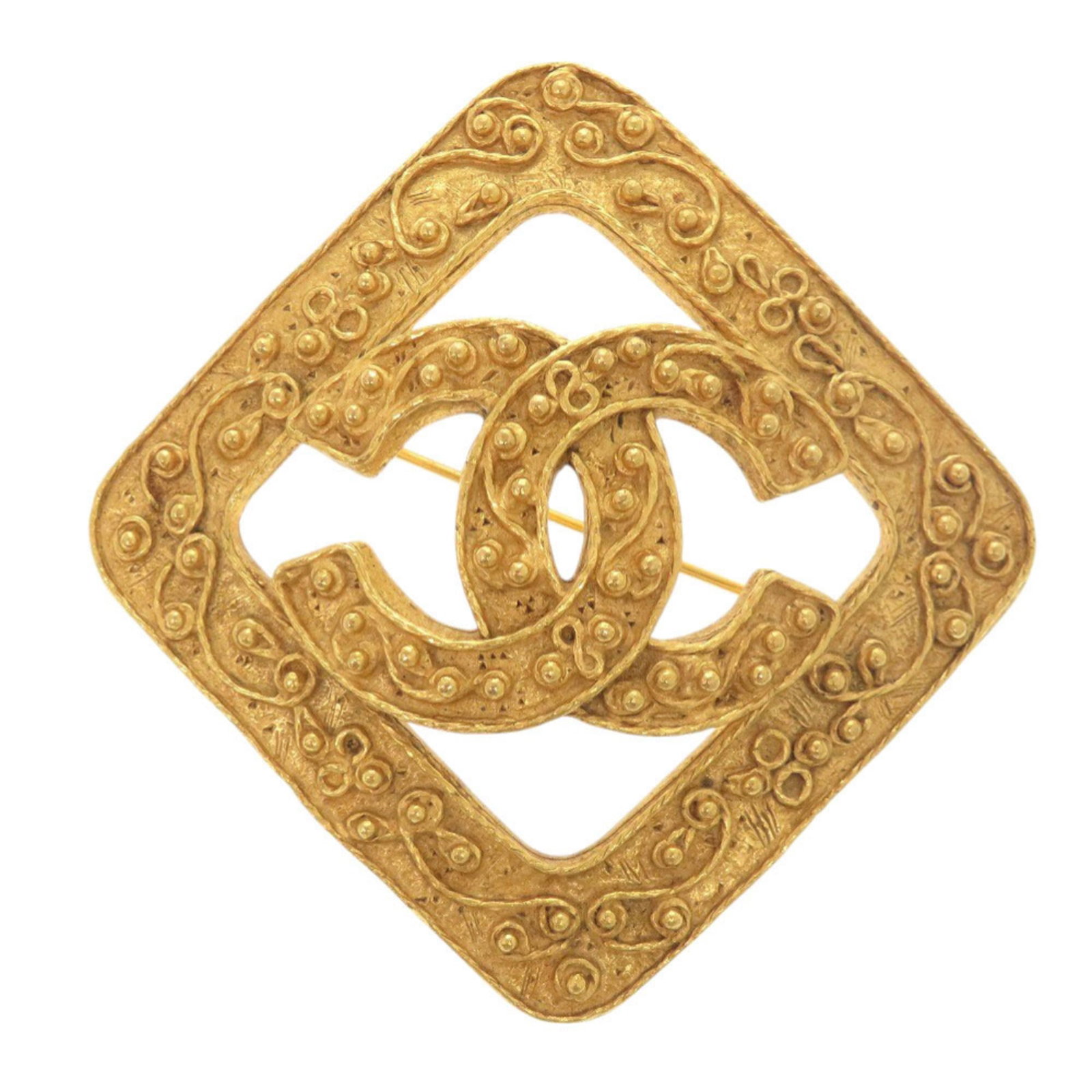 Chanel Brooch Gold Plating: Chanel Brooch Gold Plating This Chanel brooch boasts elegant gold plating, adding a touch of sophistication to any outfit. Measuring 6.5cm x 6.5cm, it features a classic design that exudes timeless
