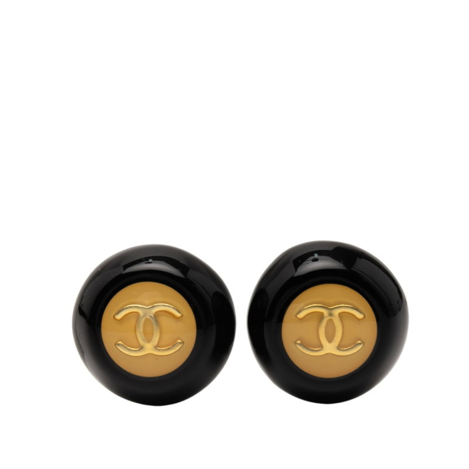 Chanel Clip Earrings Metal Plastic: Chanel Clip Earrings Metal Plastic Black and gold clip earrings from the iconic Chanel brand, featuring a sleek metal and plastic design. Measuring 21.70mm x 22.00mm, these earrings showcase a