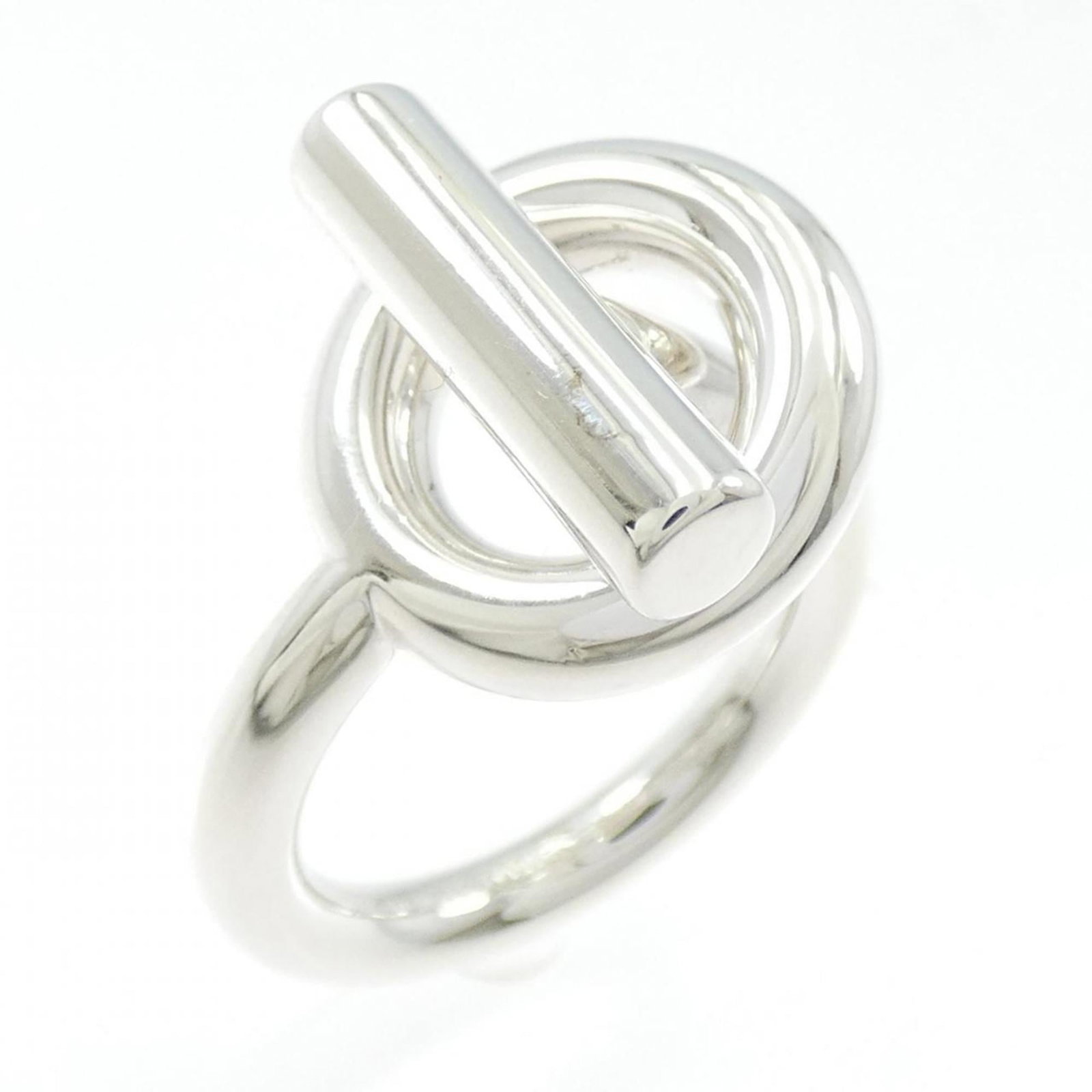 Silver Ring Band Hermes 925: Silver Ring Band Hermes 925 Silver Ring Band Hermes 925 is a stylish and elegant accessory made from high-quality silver. This band ring features a classic design, suitable for everyday wear, and is