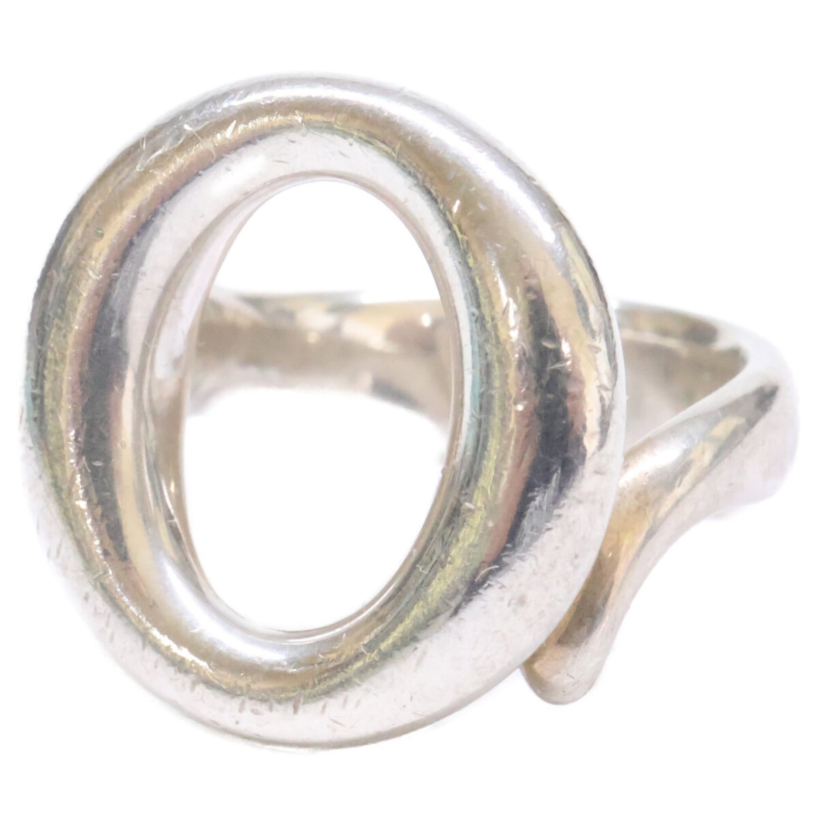 Silver 925 Tiffany Band Ring: Silver 925 Tiffany Band Ring Silver 925 Tiffany Band Ring, available in US size 5 and Japanese size 9. This elegant band ring features sterling silver material and a classic design that suits women's