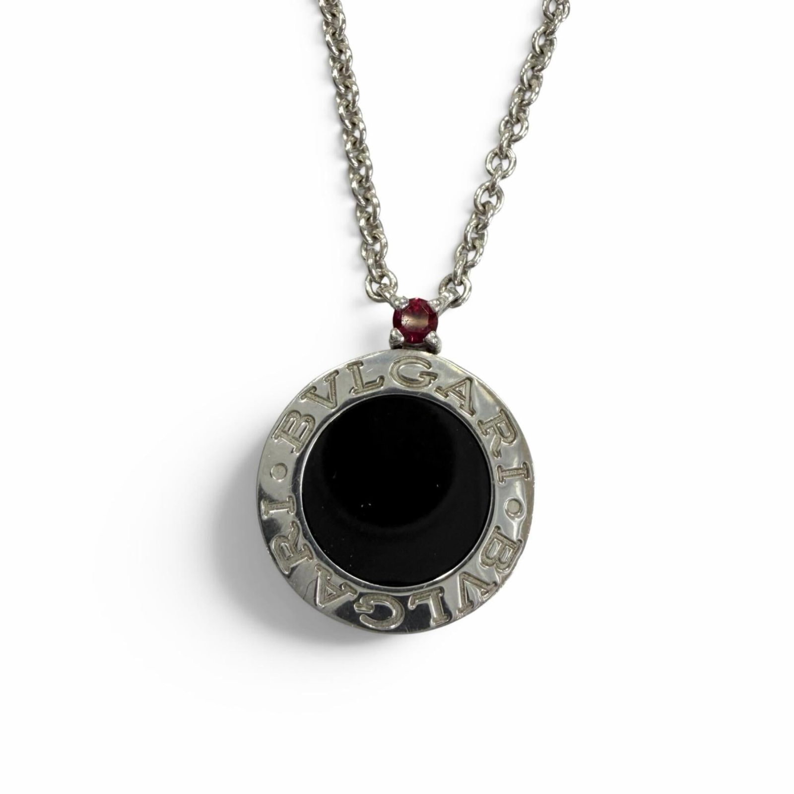 Bvlgari B.Zero1 Save The Children Charity Necklace 925 Sterling Silver Onyx Made In Italy Weight: Bvlgari B.Zero1 Save The Children Charity Necklace 925 Sterling Silver Onyx Made In Italy Weight Bvlgari's B.Zero1 Save The Children Charity Necklace is a stunning piece featuring onyx and ruby