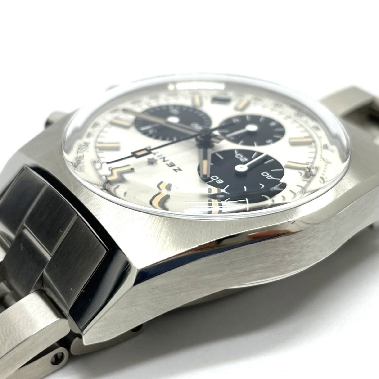 Wristwatch at Zenith - 10