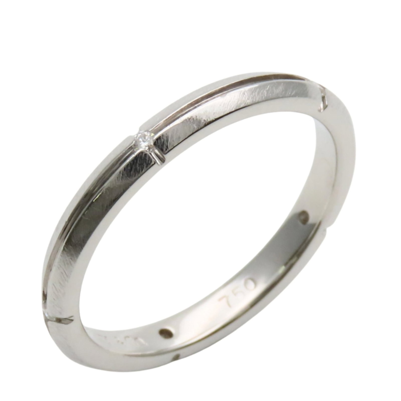 White Gold Ring Band Tiffany: White Gold Ring Band Tiffany White gold band ring from Tiffany, featuring a diamond stone and weighing 2.5g / 0.08oz, available in US size 5.5 and JP size 10. This 18K white gold ring is made with