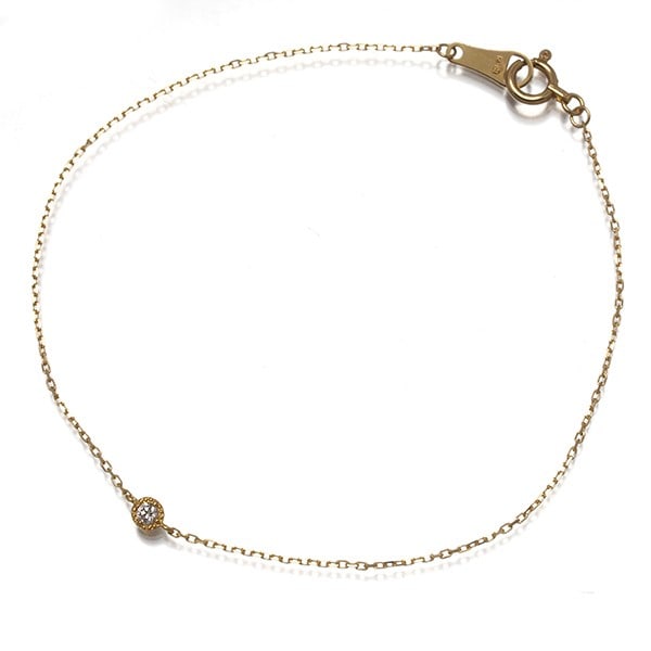 Agete Bracelet Diamond 0.03Ct Solitaire 18K 750 Yellow Gold: Agete Bracelet Diamond 0.03Ct Solitaire 18K 750 Yellow Gold 18k yellow gold solitaire bracelet featuring a natural diamond with a 0.03ct sparkle, crafted to add a touch of elegance to any outfit. The 