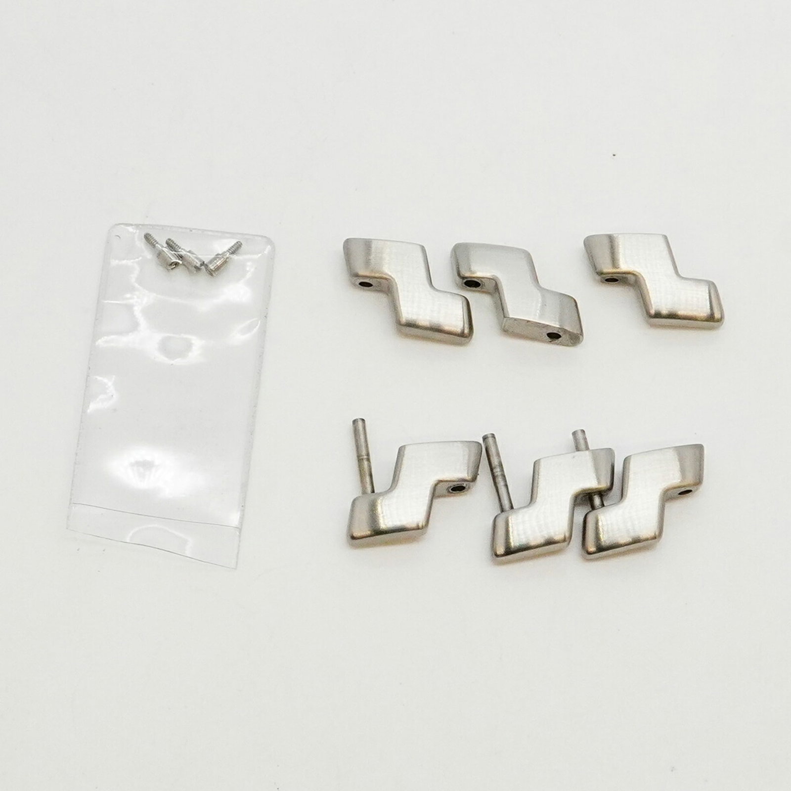 Wristwatch From Tag - 10