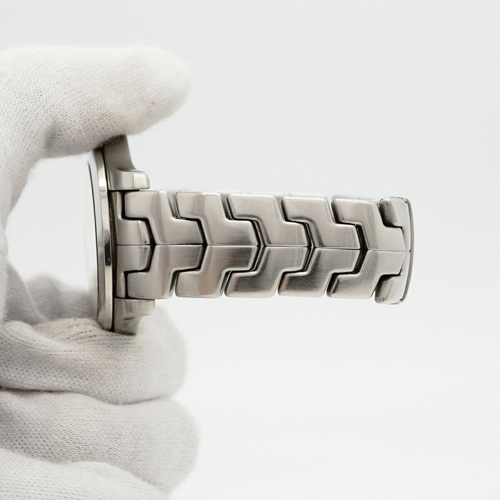 Wristwatch From Tag - 6
