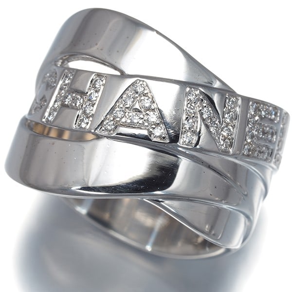 Chanel Ring Diamond Boldick Us6.5-6.75 18K 750 White Gold: Chanel Ring Diamond Boldick Us6.5-6.75 18K 750 White Gold 18k white gold ring features a natural diamond in the Boldick collection, set in a bold design with a 15.2mm width and 9.0mm shank base. The