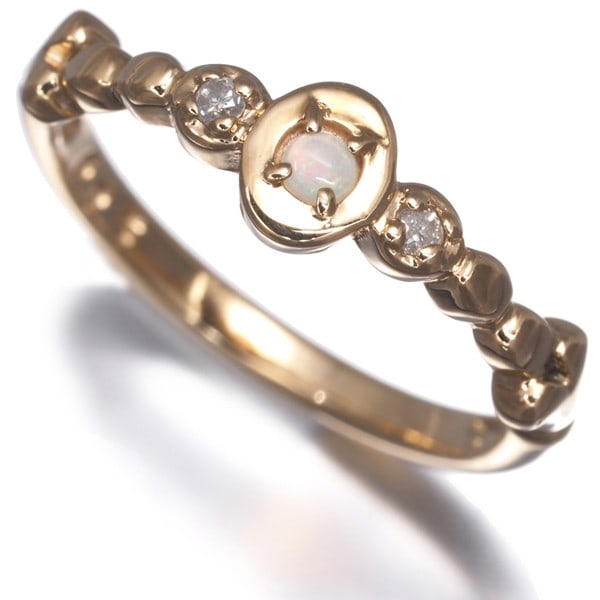Agete Ring Opal Diamond 0.02Ct Us2.5 10K 416 Yellow Gold: Agete Ring Opal Diamond 0.02Ct Us2.5 10K 416 Yellow Gold 10K yellow gold ring features a natural opal stone and a total of 0.02ct diamond, set in a classic design with a US2.5 ring size and a 4.6mm