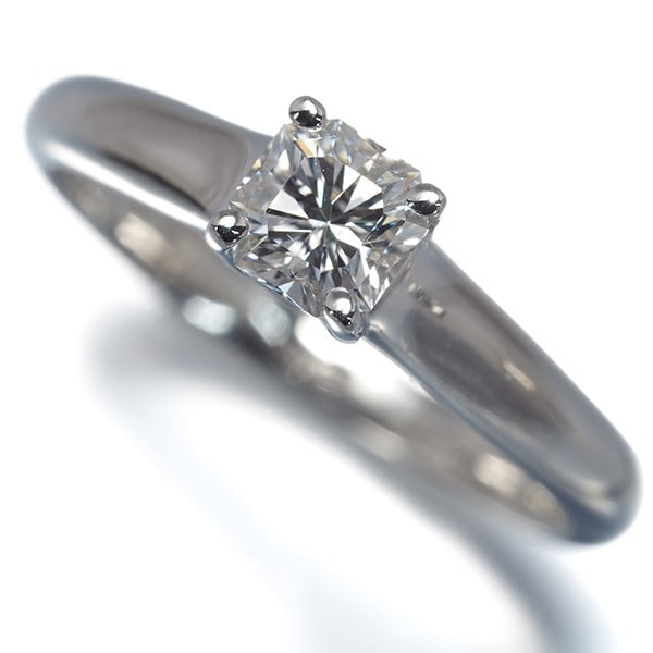 Tiffany&Co. Ring Diamond 0.43Ct Lucida Solitaire Us5.25-5.5 950 Platinum: Tiffany&Co. Ring Diamond 0.43Ct Lucida Solitaire Us5.25-5.5 950 Platinum Tiffany & Co.'s iconic Lucida Solitaire ring showcases a stunning 0.43ct diamond set in platinum, creating a timeless and
