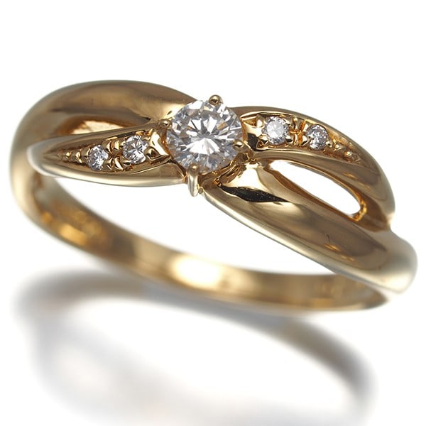 Vendome Ring Diamond 0.15Ct Us5.75-6 18K 750 Yellow Gold: Vendome Ring Diamond 0.15Ct Us5.75-6 18K 750 Yellow Gold 18K yellow gold ring features a natural diamond with a total weight of 0.15ct, set in a classic design that showcases the stone's sparkle. The