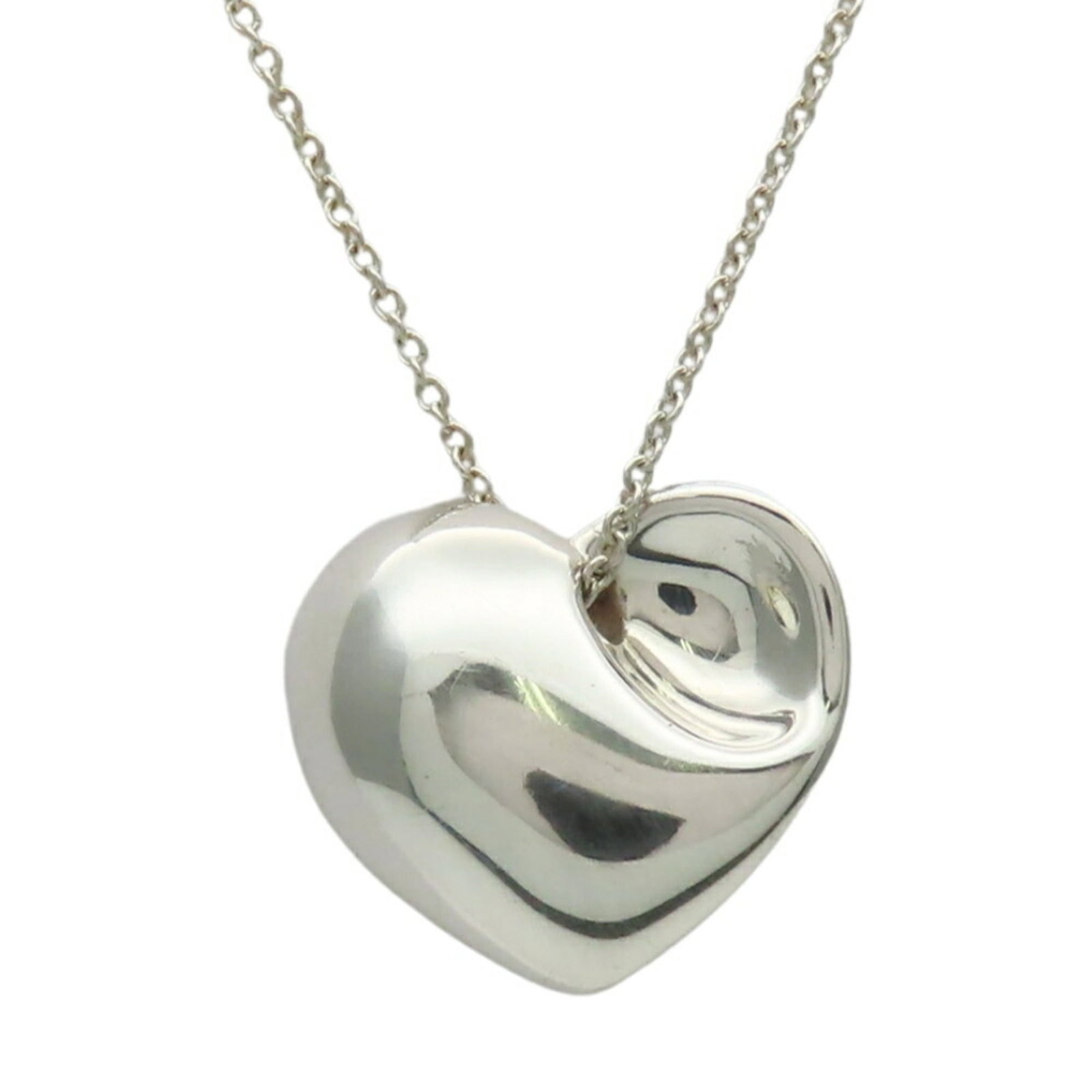 Tiffany & Co. Folded Heart Necklace Sv925 Approximately 5.4G Silver Women'S: Tiffany & Co. Folded Heart Necklace Sv925 Approximately 5.4G Silver Women'S Silver Tiffany & Co. Folded Heart Necklace, crafted from high-quality 925 sterling silver with a sleek design and precise