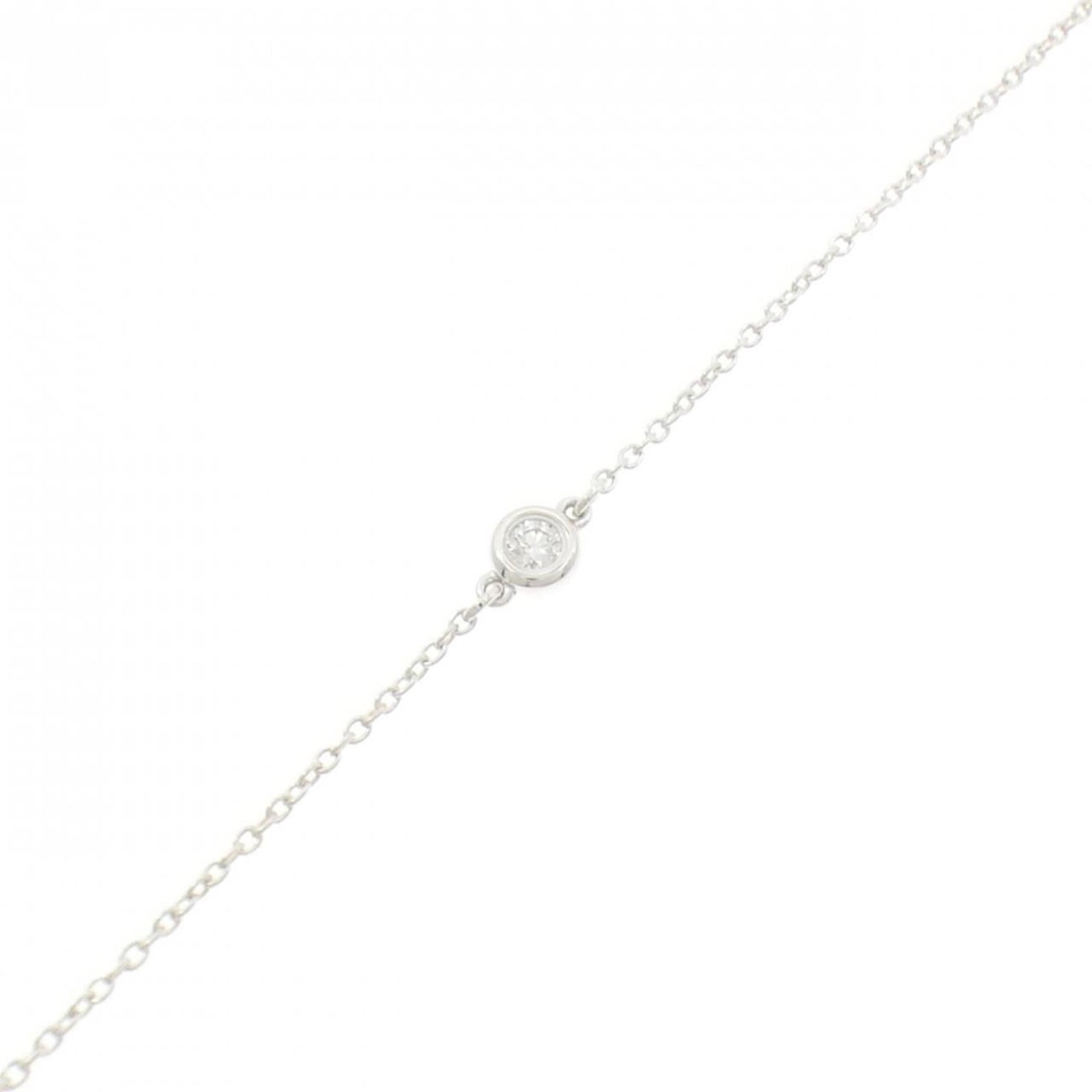 Charm bracelet silver 925: Charm bracelet silver 925 Silver 925 charm bracelet with a diamond stone, measuring 19cm in length. This elegant piece showcases the beauty of sterling silver craftsmanship. The simple design makes it