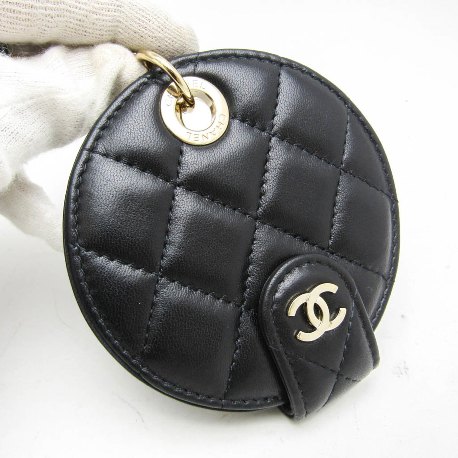 Handbag Leather Charm Chanel - 5