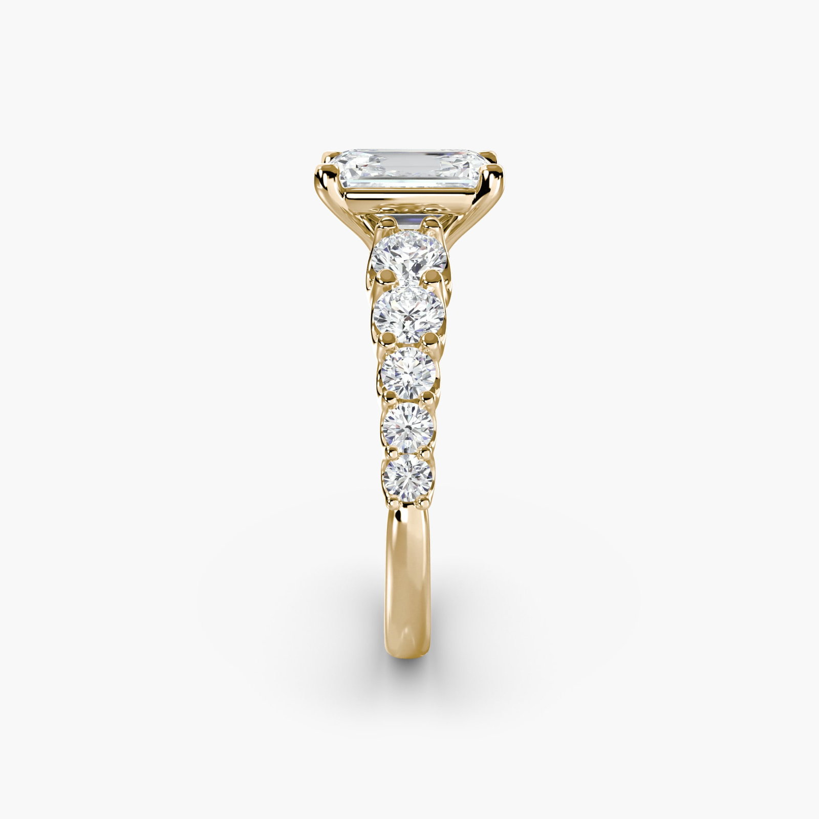 Side Stone Emerald 18Kt Yellow Gold Ring Setting - 3