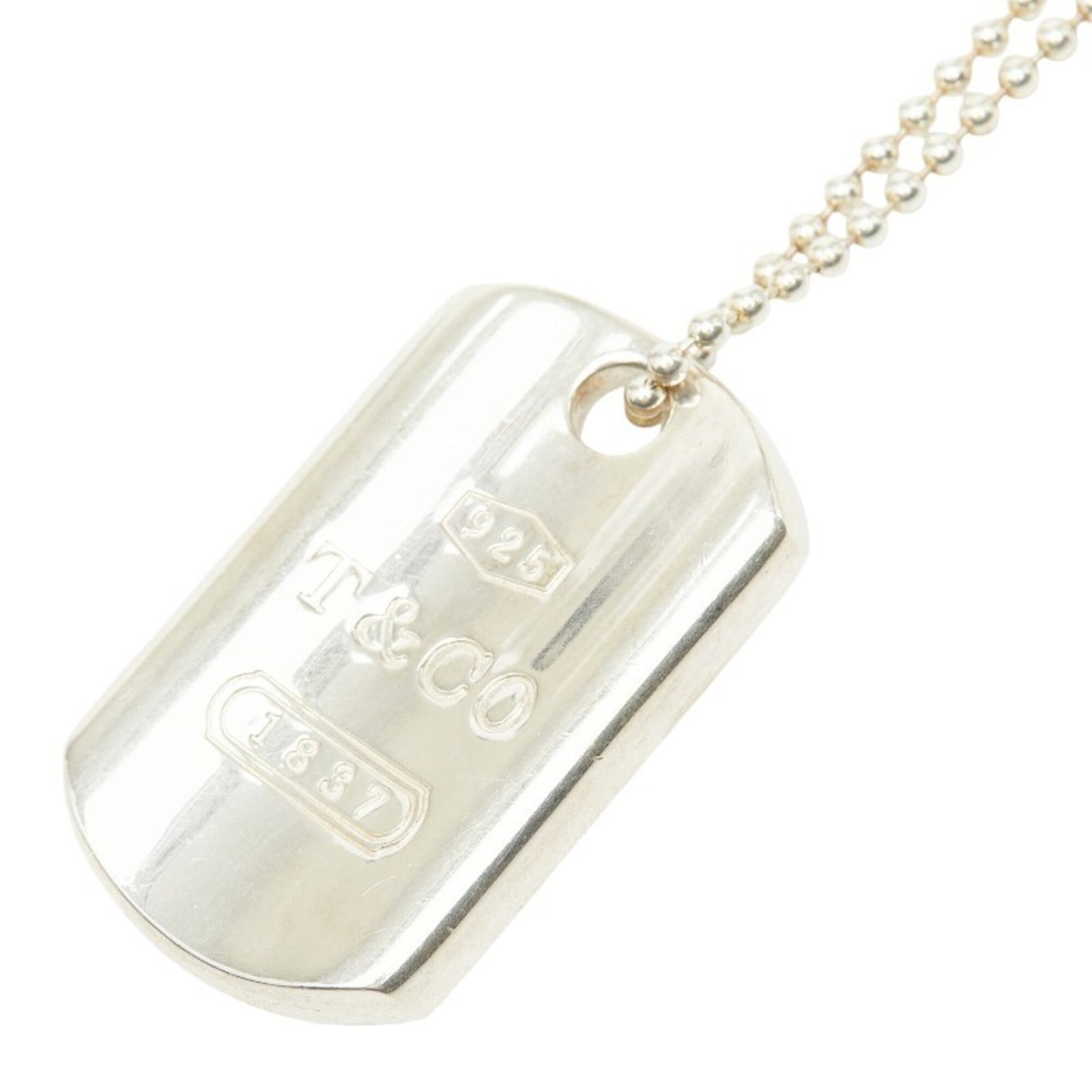 Women's Sv925 Silver Tag Necklace From 1837: Women's Sv925 Silver Tag Necklace From 1837 Silver 925 necklace from Tiffany, circa 1837, boasts an elegant design with a 33.5mm x 20.5mm silver pendant suspended from a chain with a 45.5cm