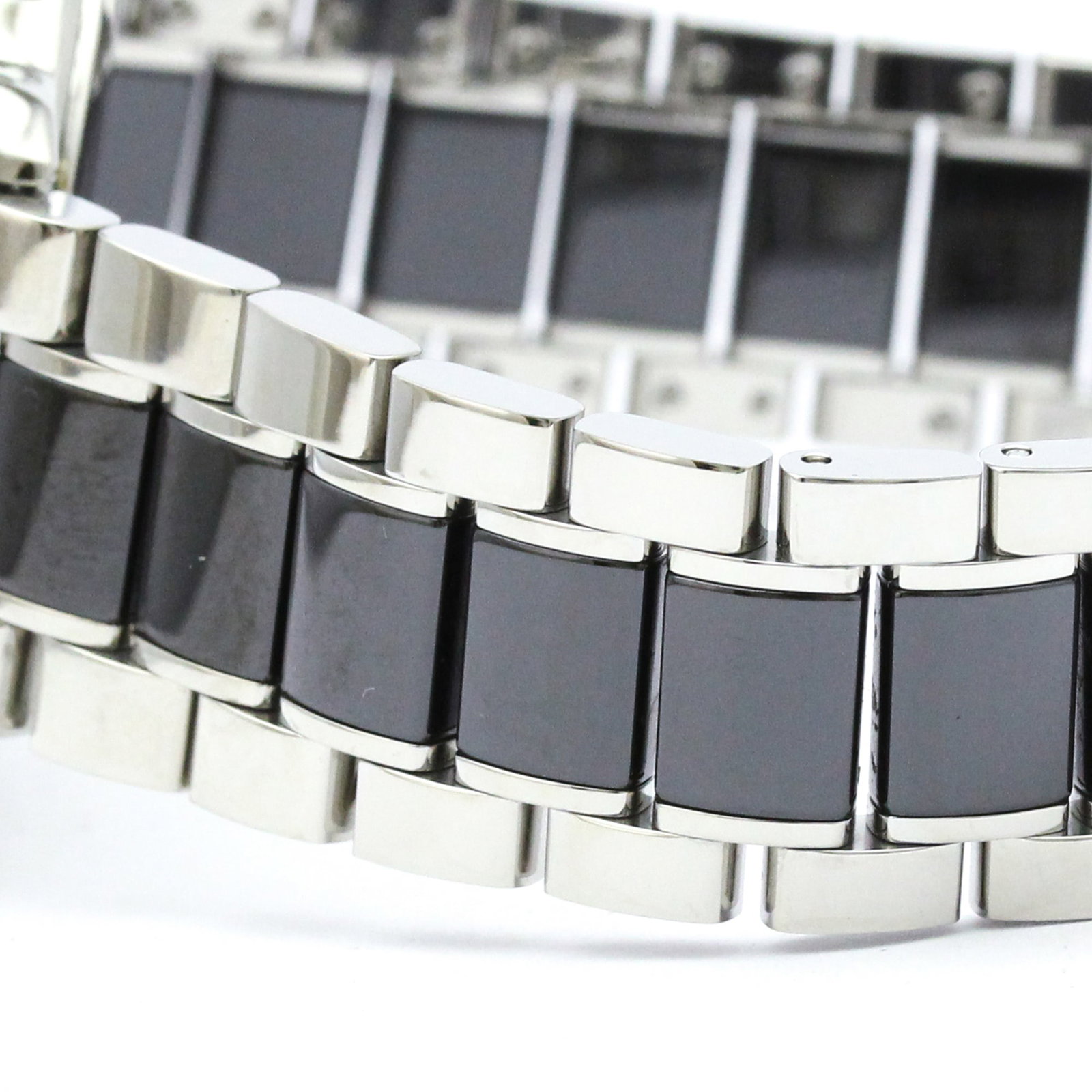 Wristwatch From Tag - 3