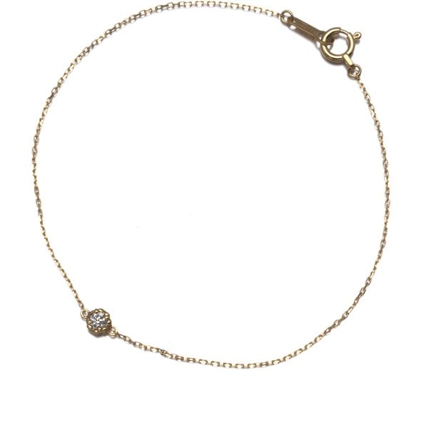 Diamond Tia Solitaire 750 Ahkah Bracelet Yellow Gold 18K: Diamond Tia Solitaire 750 Ahkah Bracelet Yellow Gold 18K The Diamond Tia Solitaire 750 Ahkah Bracelet in Yellow Gold 18K boasts an elegant design, featuring a natural diamond as the main stone. The