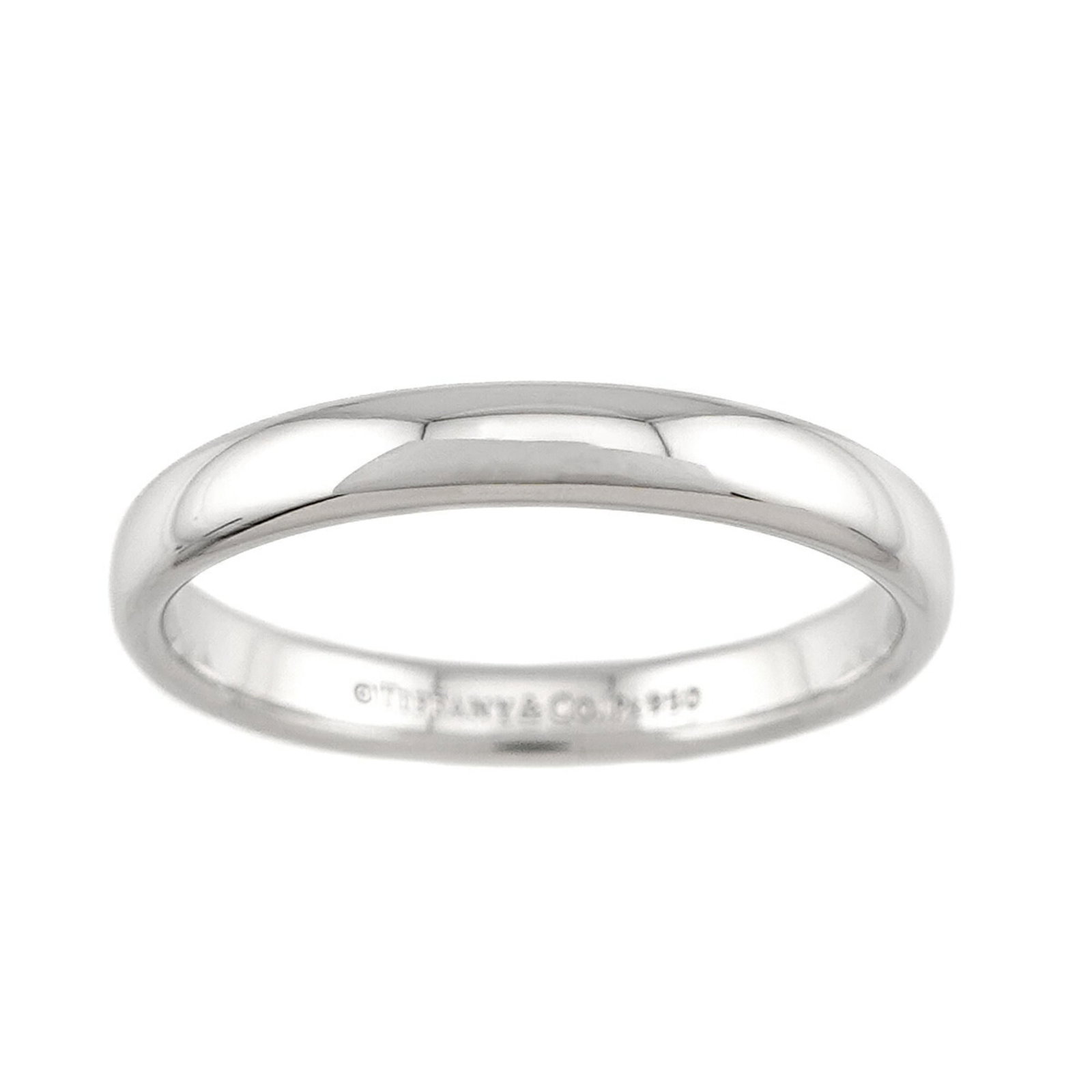 Tiffany platinum ring band: Tiffany platinum ring band Platinum band ring from Tiffany, available in US size 8 and Japanese size 16.5, crafted from high-quality platinum material. This elegant ring features a timeless design