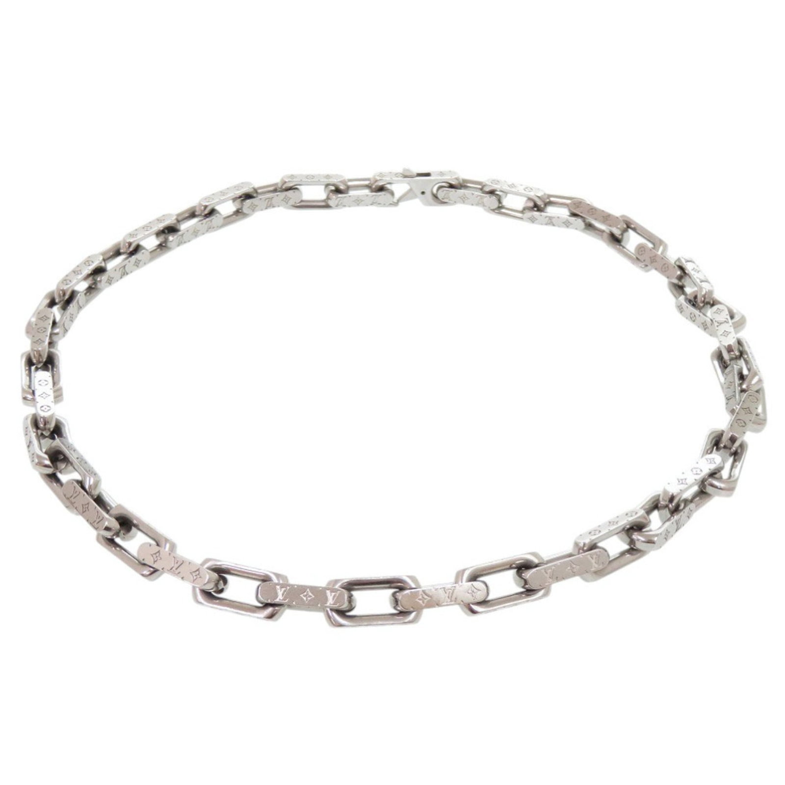 Louis Vuitton Collier Chain Monogram M00307 Metal Silver Necklace Lv 0569 Louis Vuitton Men'S: Louis Vuitton Collier Chain Monogram M00307 Metal Silver Necklace Lv 0569 Louis Vuitton Men'S Silver Louis Vuitton Collier Chain Monogram Necklace, crafted from metal with a classic monogram pattern