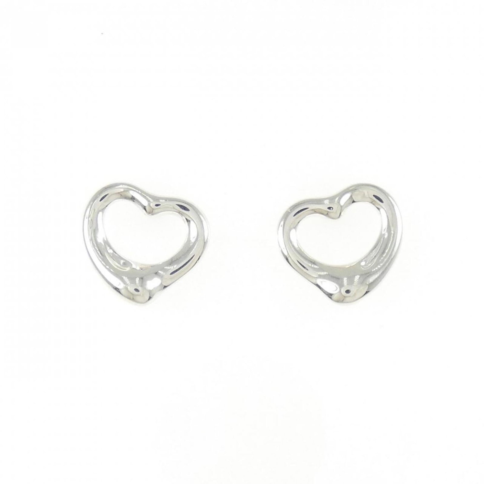 Tiffany Stud Earrings Silver 925: Tiffany Stud Earrings Silver 925 Silver 925 stud earrings from Tiffany, featuring a classic design with a subtle shine. Made from high-quality silver alloy, these earrings are durable and