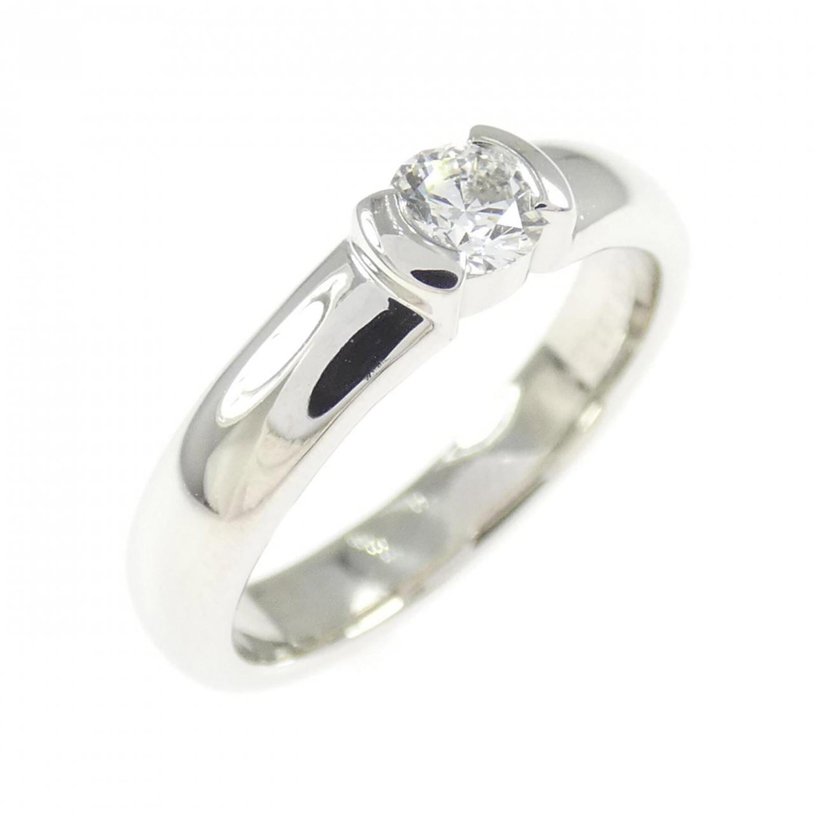 Ring Tiffany Band: Ring Tiffany Band Platinum band ring from Tiffany, featuring a 0.19ct D color diamond with VVS2 clarity, set in a high-quality platinum setting. The ring boasts a sleek and modern design, weighing